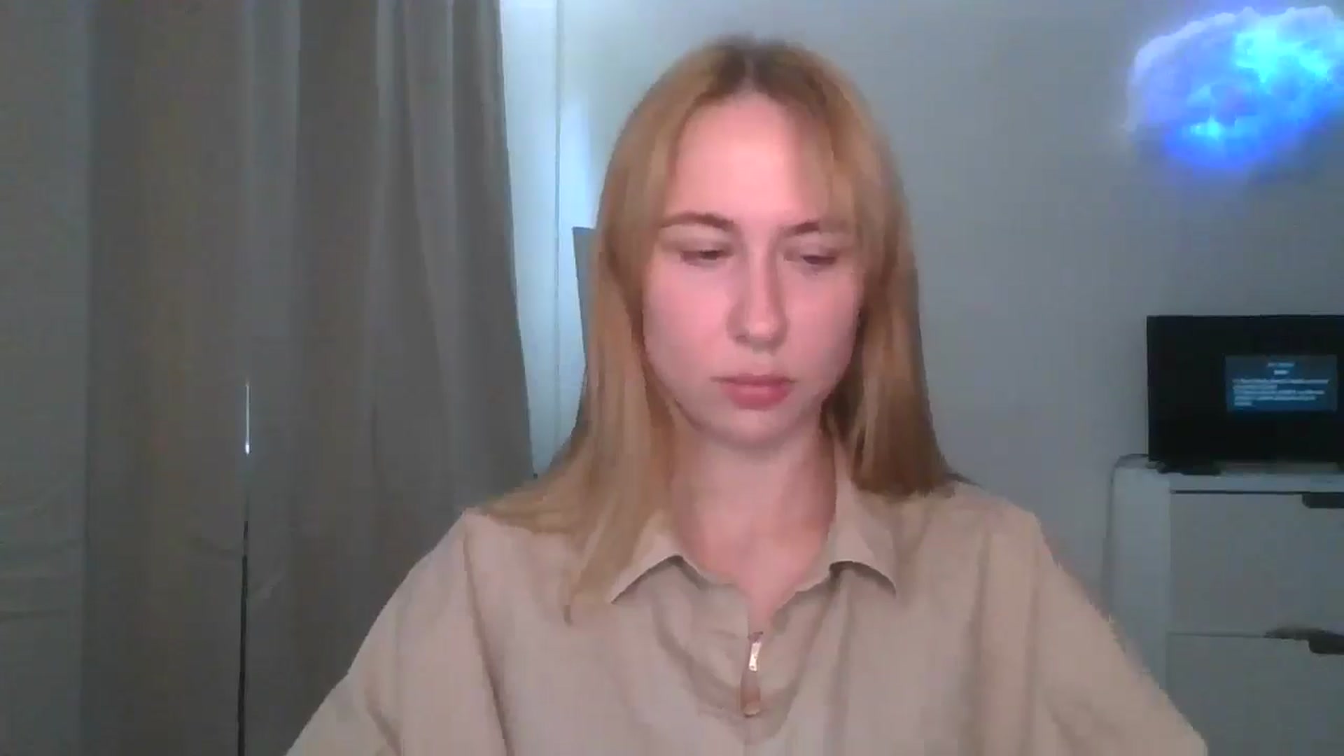 Gallery image thumbnail from Marmelade's myfreecams stream on, 06/03/2025, 16:32 image 6 of 20