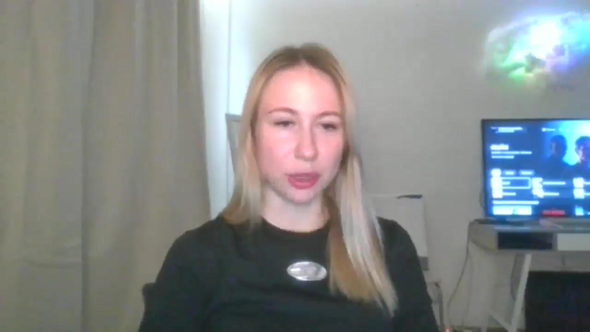 Gallery image thumbnail from Marmelade's myfreecams stream on, 10/17/2025, 10:17 image 8 of 20