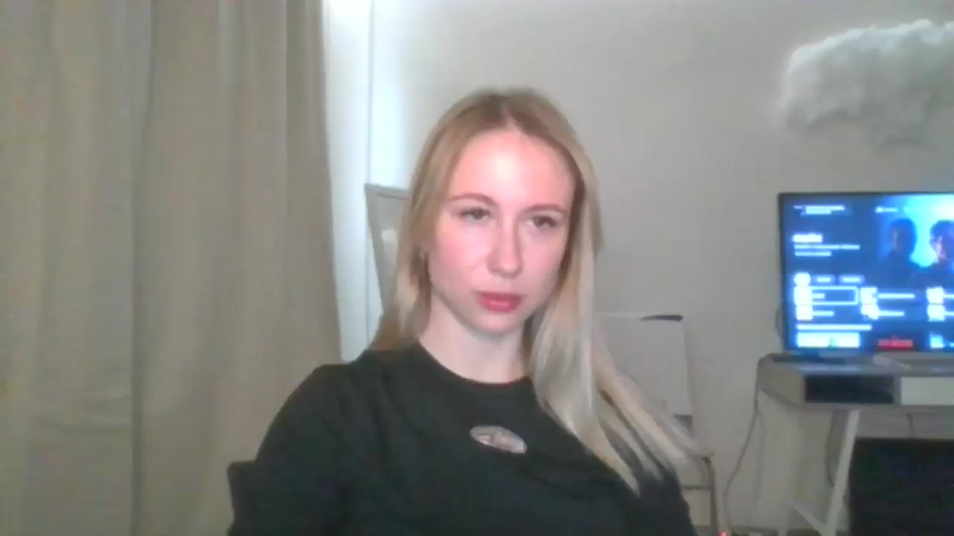 Gallery image thumbnail from Marmelade's myfreecams stream on, 10/17/2025, 10:17 image 11 of 20