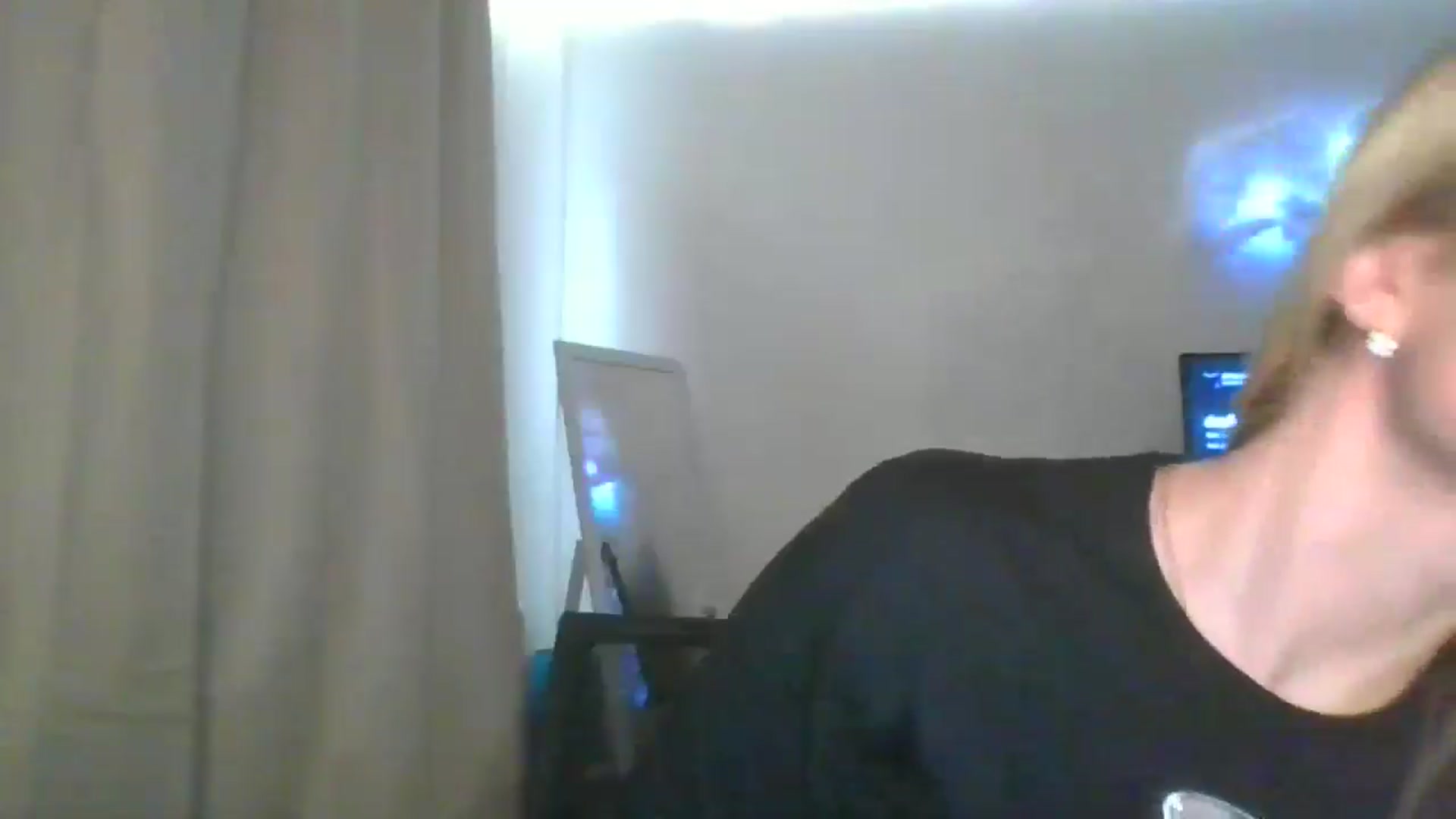 Gallery image thumbnail from Marmelade's myfreecams stream on, 10/17/2025, 10:17 image 5 of 20