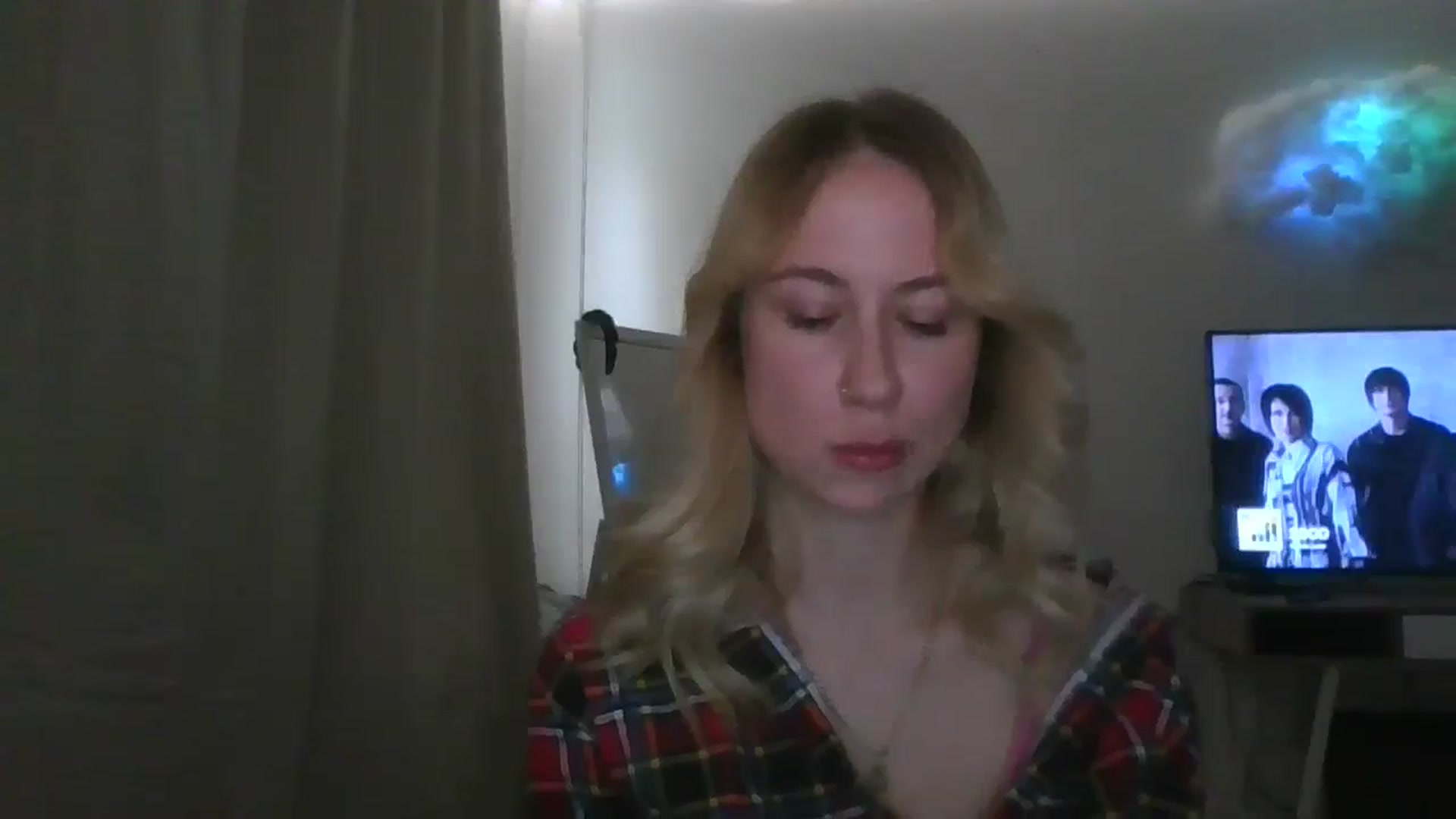 Gallery image thumbnail from Marmelade's myfreecams stream on, 10/20/2025, 08:45 image 17 of 20