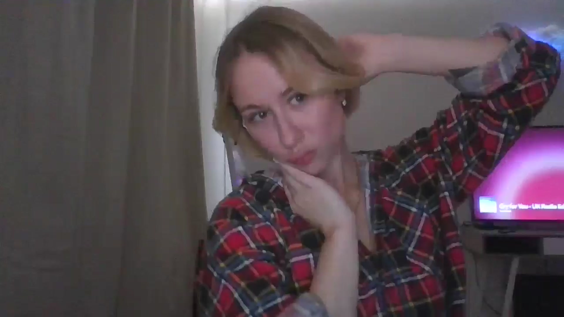 Gallery image thumbnail from Marmelade's myfreecams stream on, 10/20/2025, 08:45 image 6 of 20