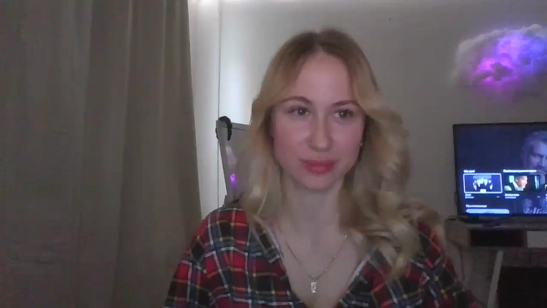 Gallery image thumbnail from Marmelade's myfreecams stream on, 10/20/2025, 08:45 image 13 of 20
