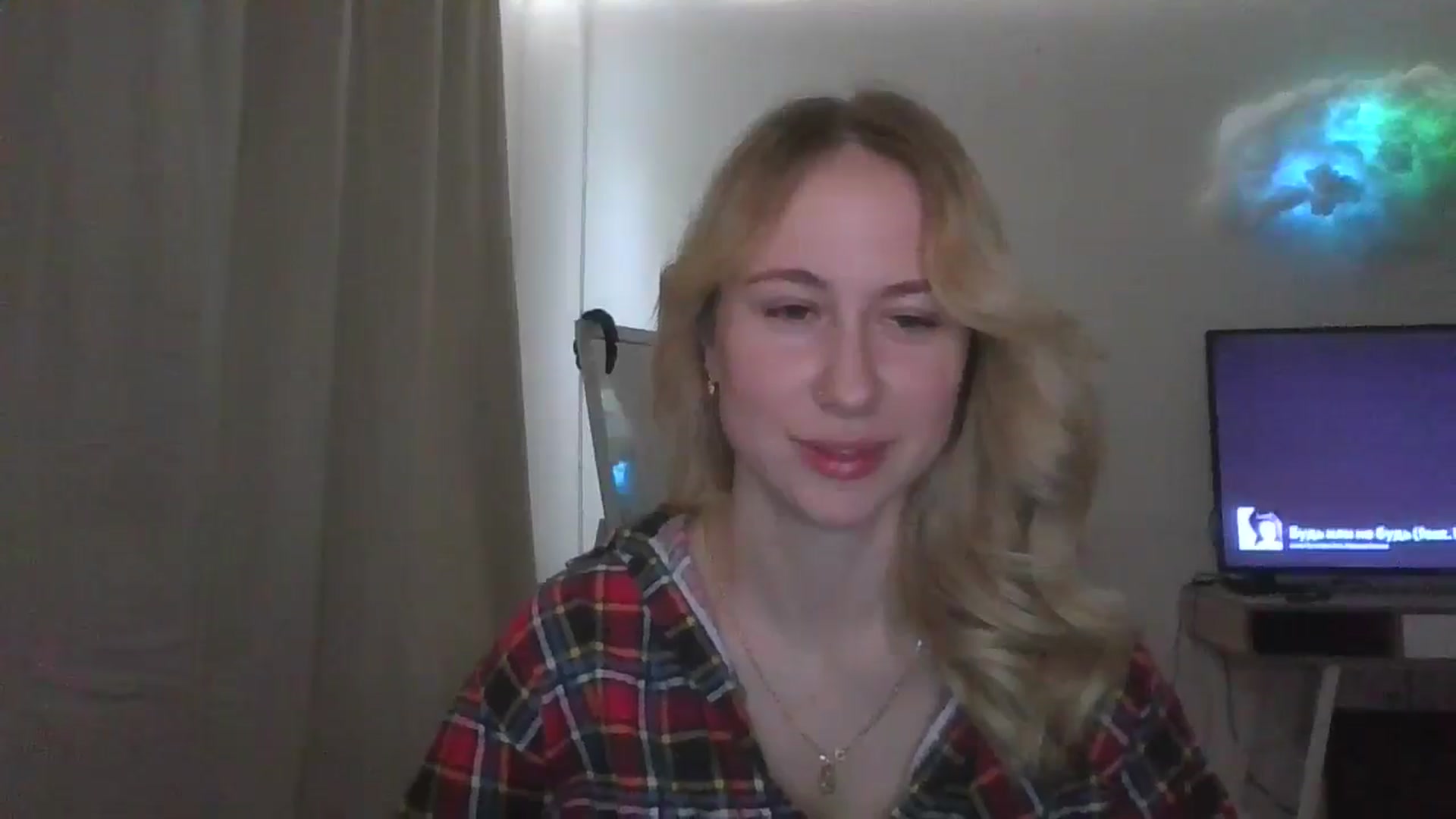Gallery image thumbnail from Marmelade's myfreecams stream on, 10/20/2025, 08:45 image 10 of 20