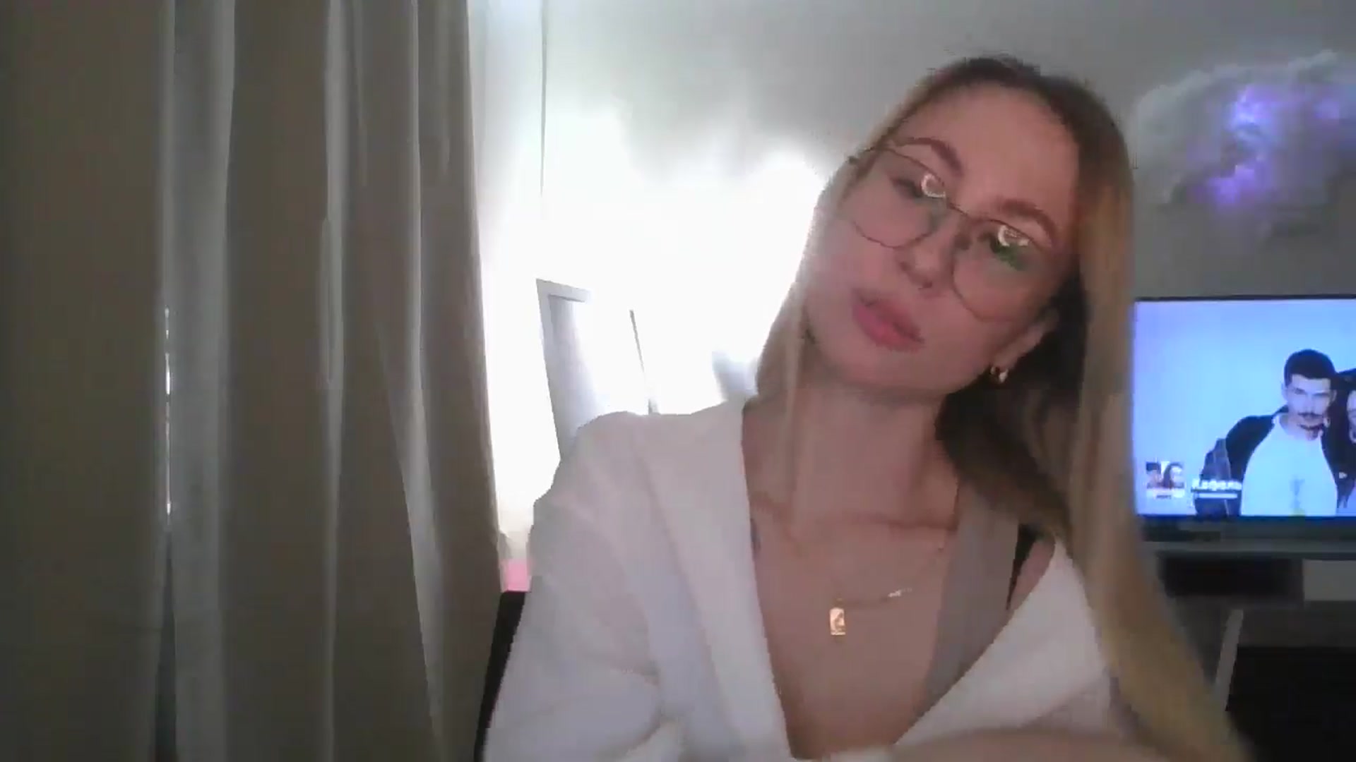 Gallery image thumbnail from Marmelade's myfreecams stream on, 10/31/2025, 13:49 image 14 of 20