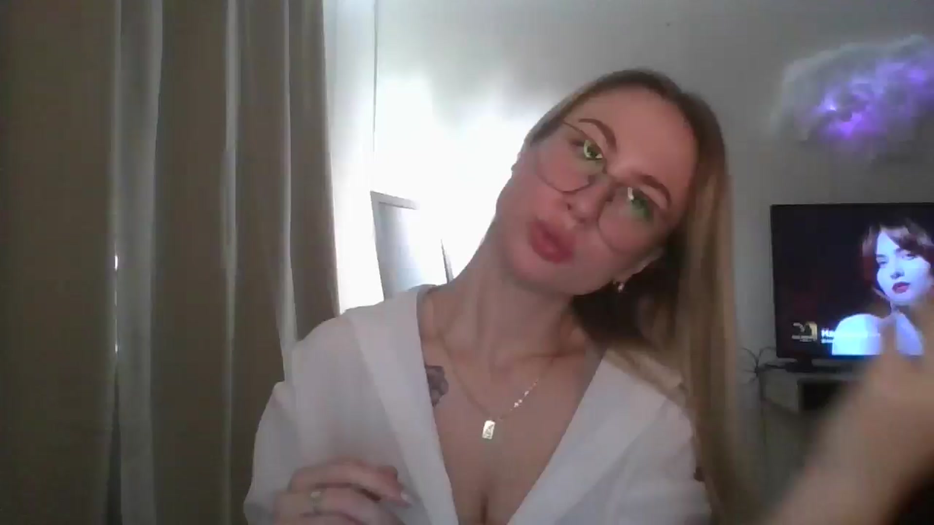 Gallery image thumbnail from Marmelade's myfreecams stream on, 10/31/2025, 13:49 image 8 of 20