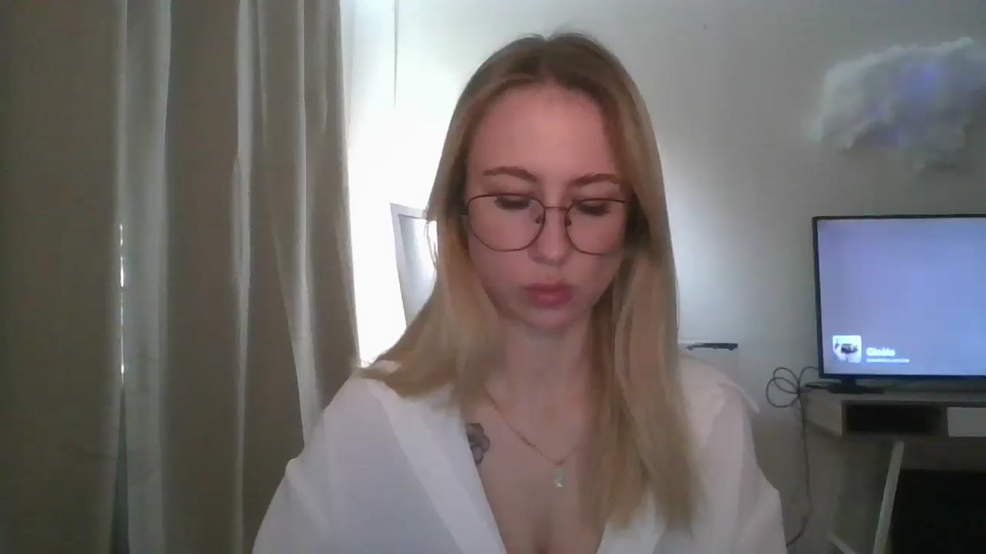 Gallery image thumbnail from Marmelade's myfreecams stream on, 10/31/2025, 13:49 image 16 of 20