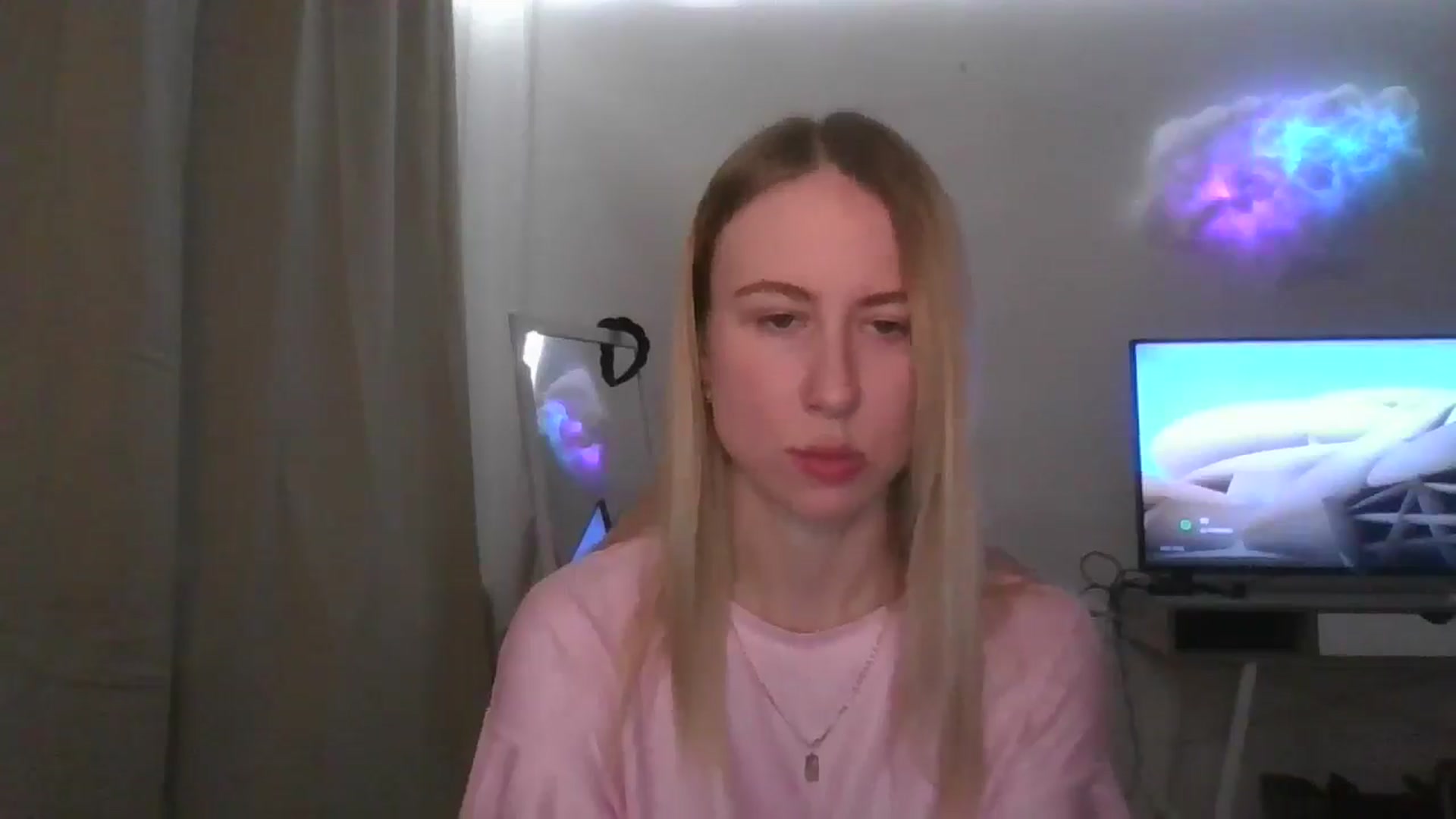 Gallery image thumbnail from Marmelade's myfreecams stream on, 11/24/2025, 14:11 image 15 of 20