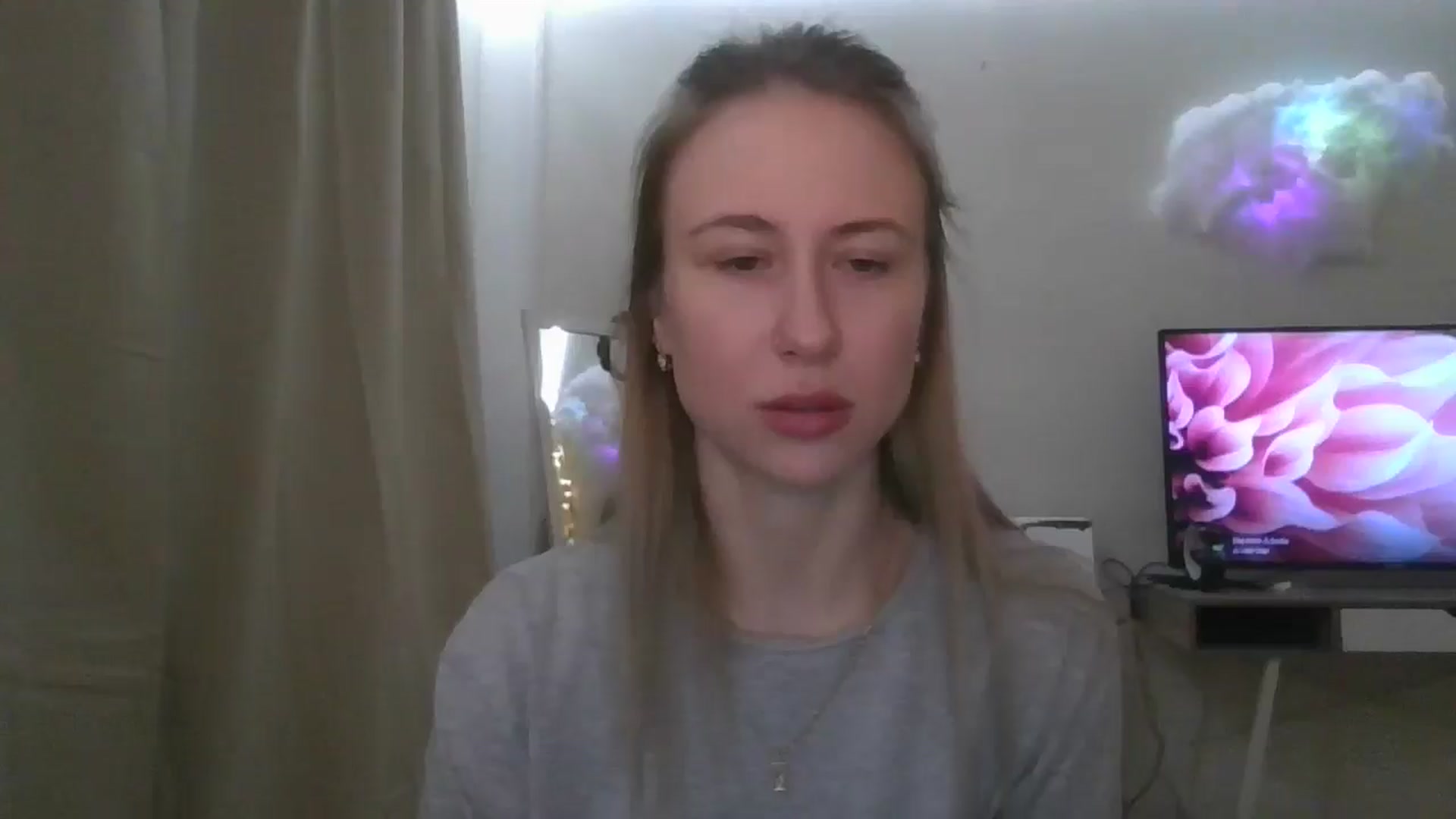 Gallery image thumbnail from Marmelade's myfreecams stream on, 12/08/2025, 22:36 image 15 of 20