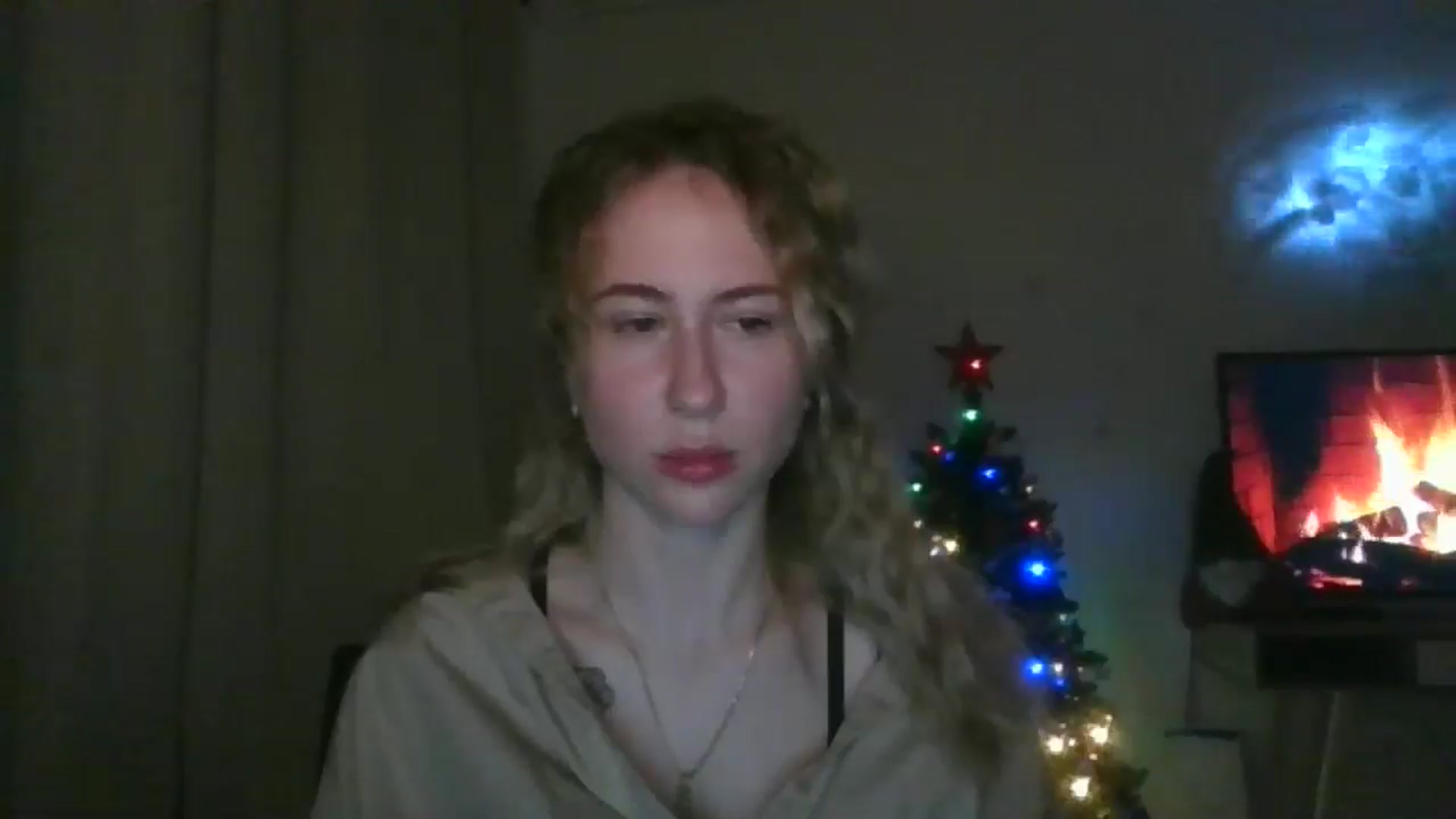 Gallery image thumbnail from Marmelade's myfreecams stream on, 12/23/2025, 23:27 image 19 of 20
