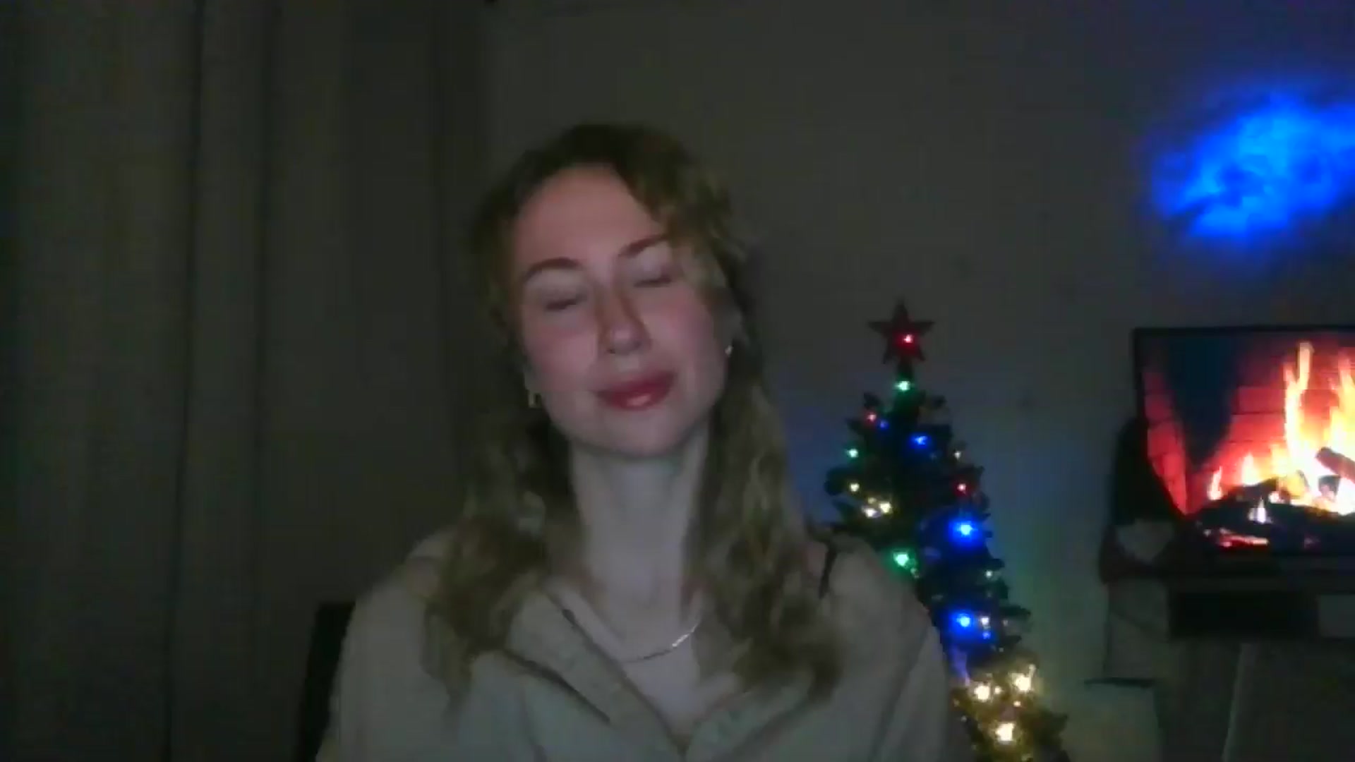 Gallery image thumbnail from Marmelade's myfreecams stream on, 12/23/2025, 23:27 image 12 of 20