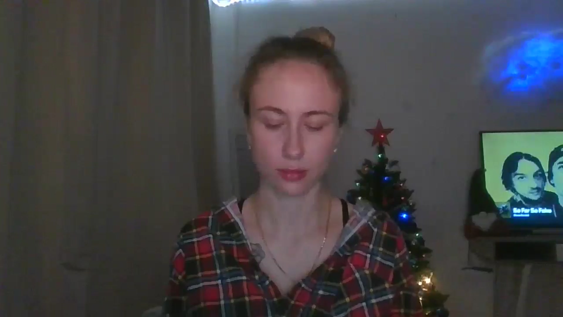 Gallery image thumbnail from Marmelade's myfreecams stream on, 12/27/2025, 24:05 image 4 of 20