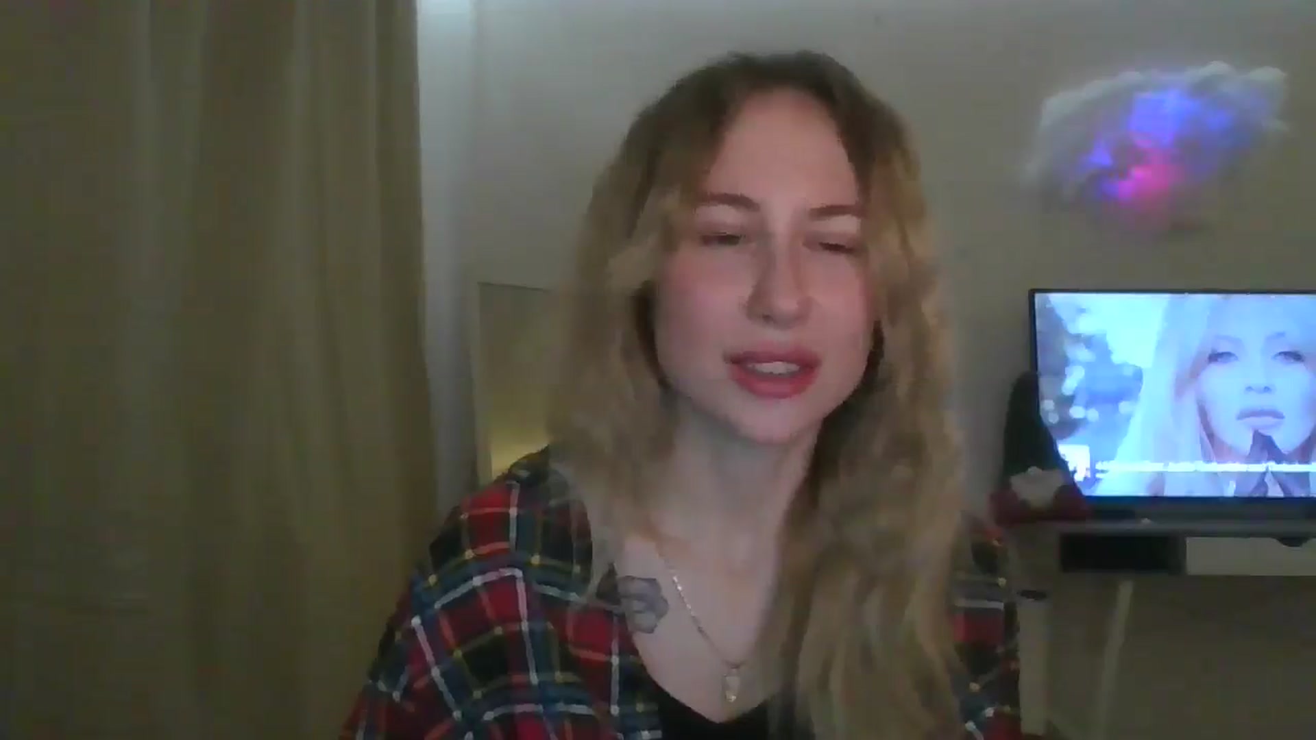 Gallery image thumbnail from Marmelade's myfreecams stream on, 12/27/2025, 21:55 image 19 of 20