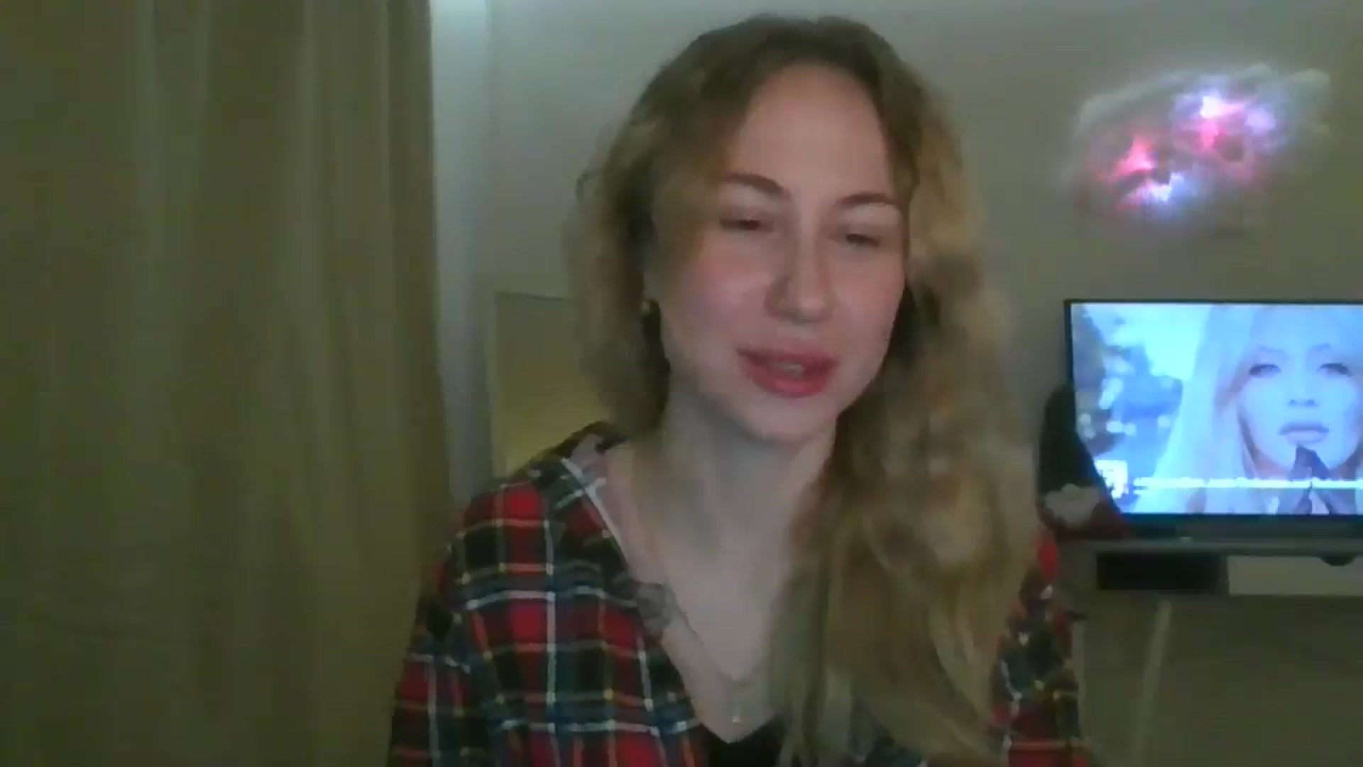 Gallery image thumbnail from Marmelade's myfreecams stream on, 12/27/2025, 21:55 image 2 of 20