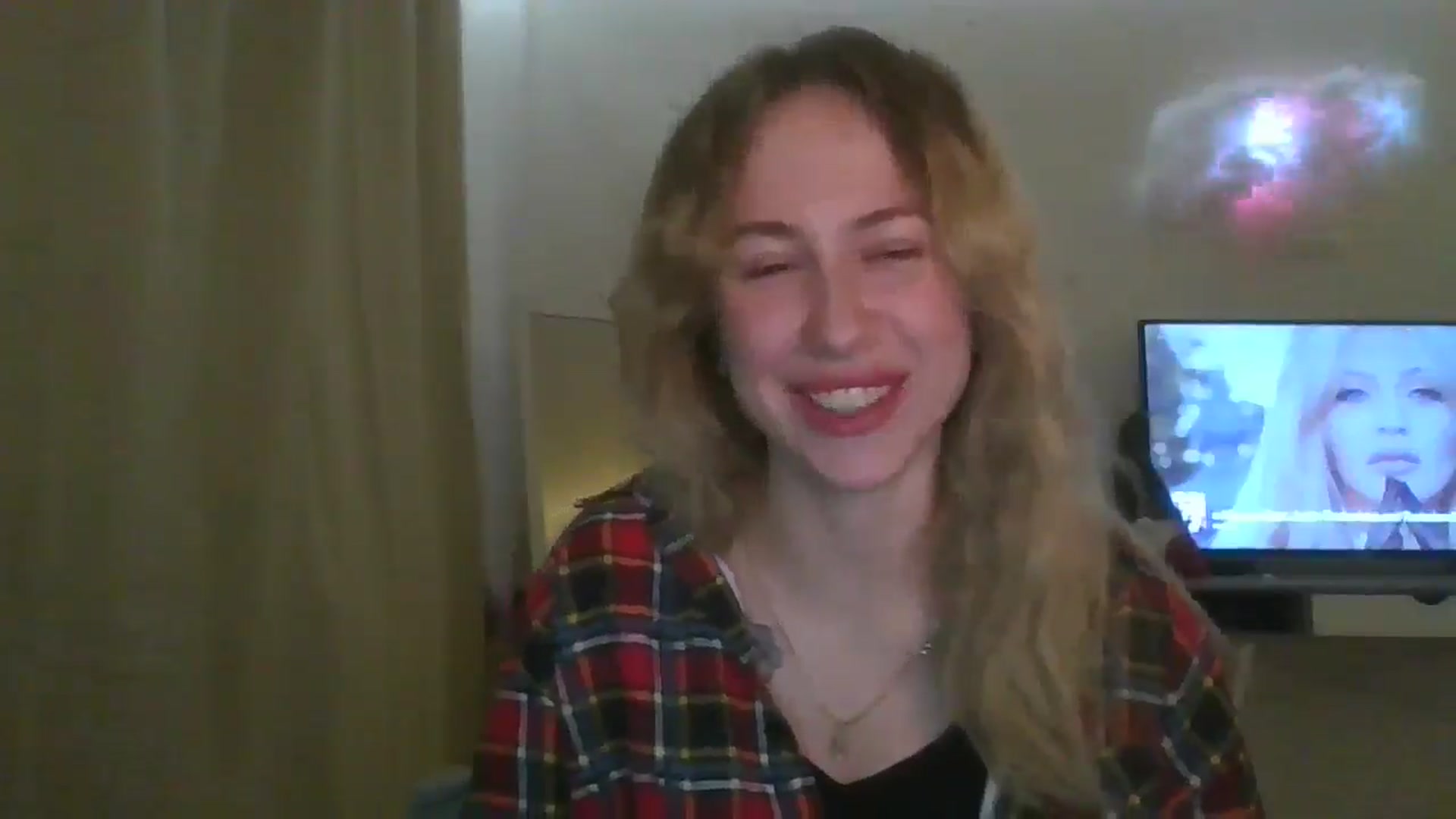 Gallery image thumbnail from Marmelade's myfreecams stream on, 12/27/2025, 21:55 image 9 of 20