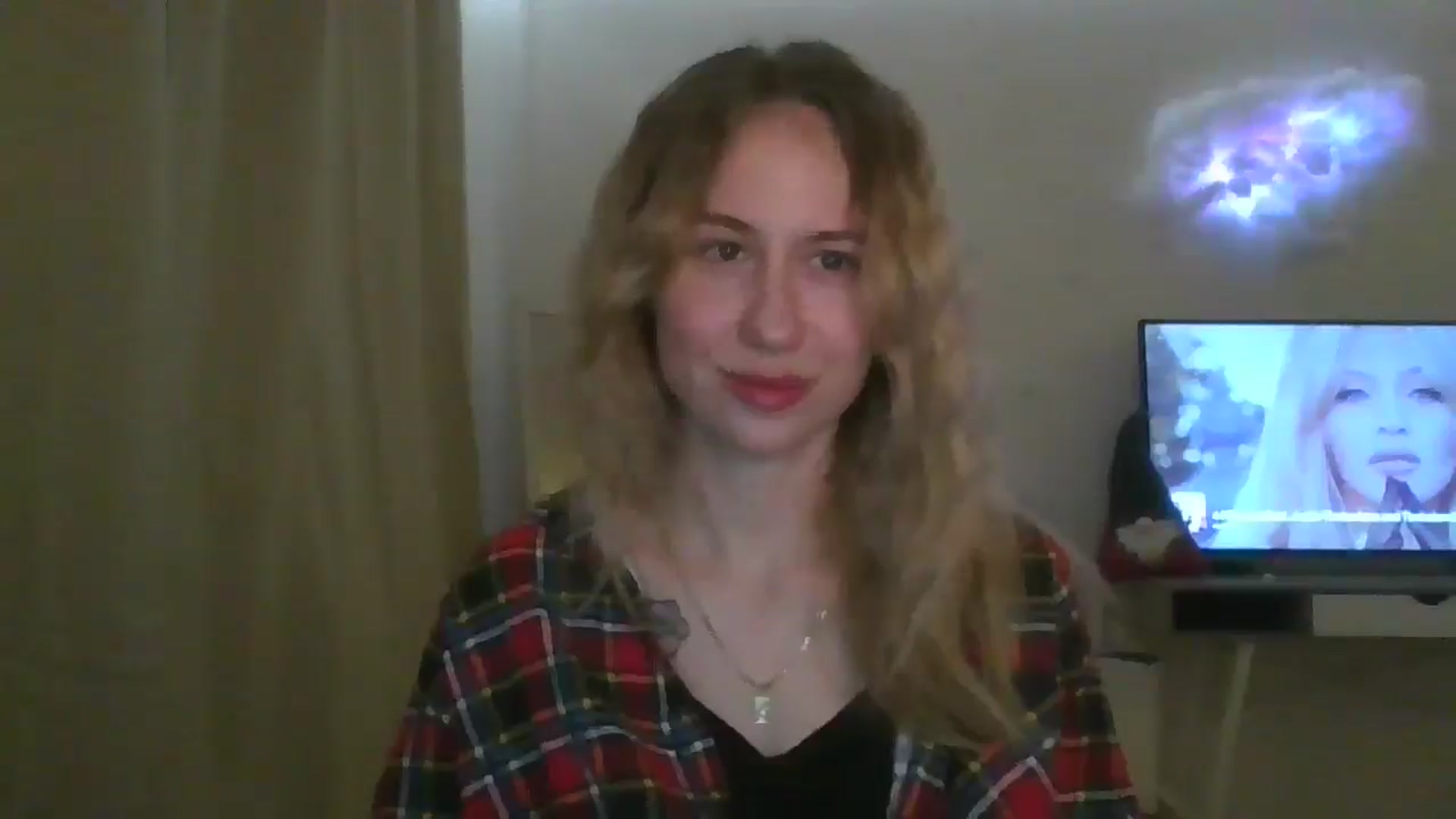 Gallery image thumbnail from Marmelade's myfreecams stream on, 12/27/2025, 21:55 image 15 of 20