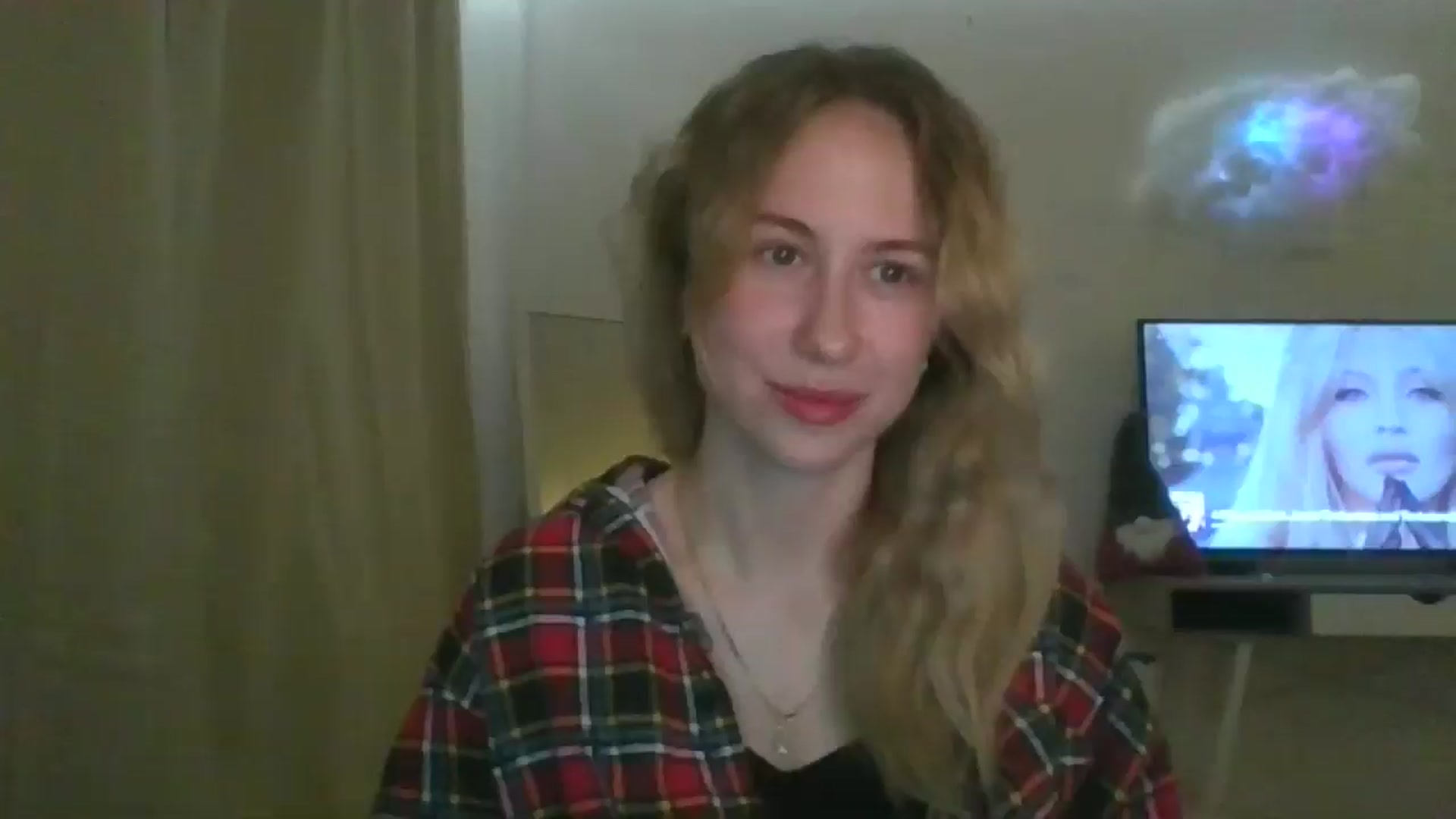 Gallery image thumbnail from Marmelade's myfreecams stream on, 12/27/2025, 21:55 image 1 of 20