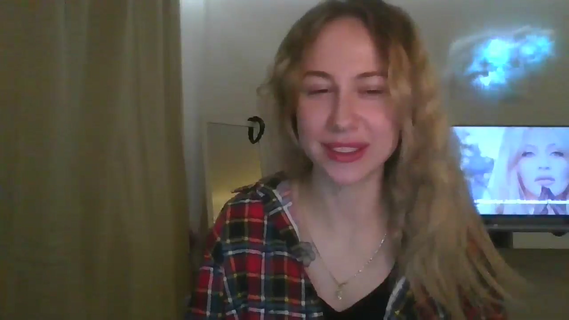 Gallery image thumbnail from Marmelade's myfreecams stream on, 12/27/2025, 21:55 image 7 of 20