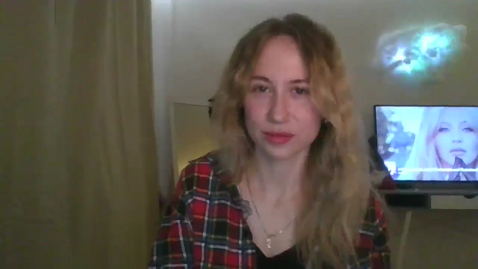 Gallery image thumbnail from Marmelade's myfreecams stream on, 12/27/2025, 21:55 image 10 of 20