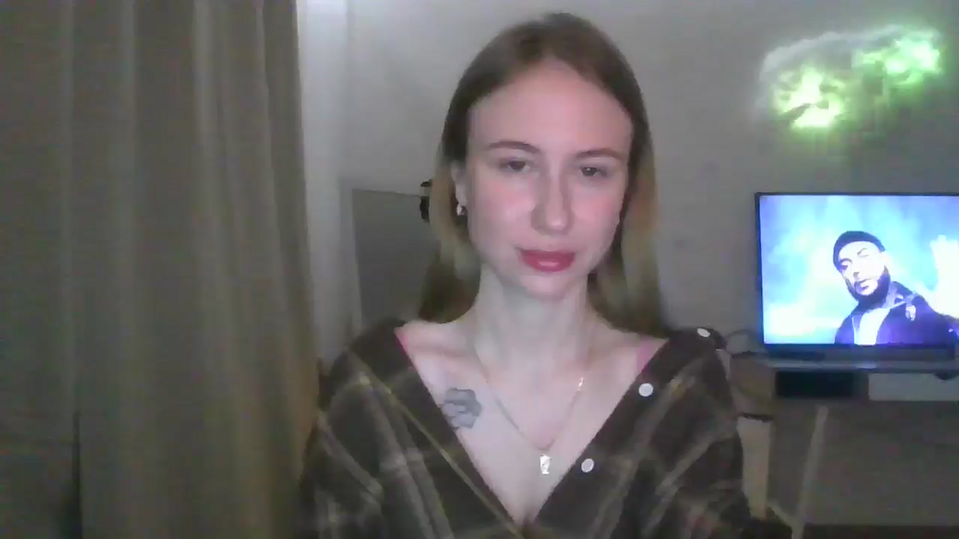 Gallery image thumbnail from Marmelade's myfreecams stream on, 01/16/2026, 23:37 image 6 of 20