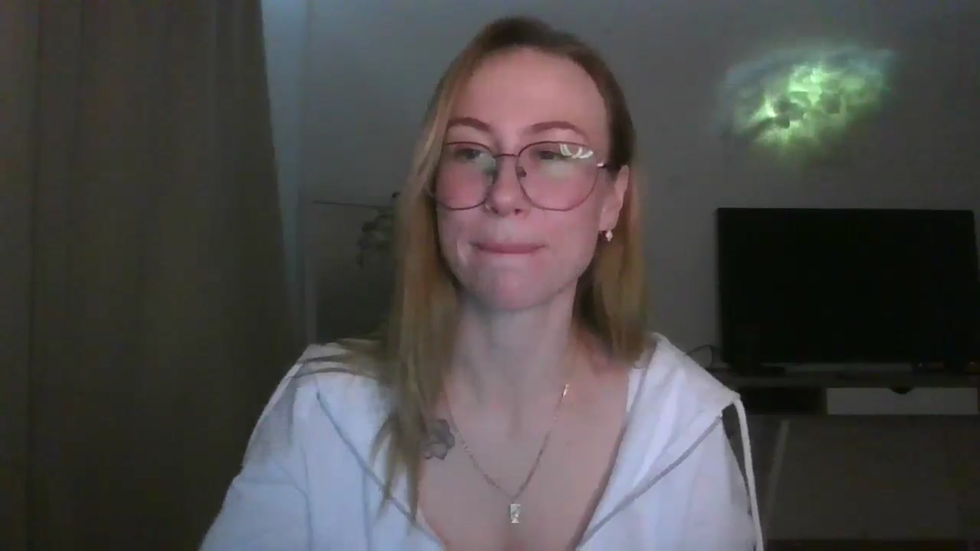 Gallery image thumbnail from Marmelade's myfreecams stream on, 01/26/2026, 22:28 image 18 of 20