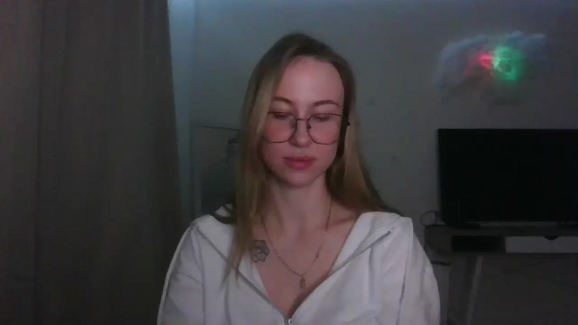 Gallery image thumbnail from Marmelade's myfreecams stream on, 01/26/2026, 23:23 image 9 of 20