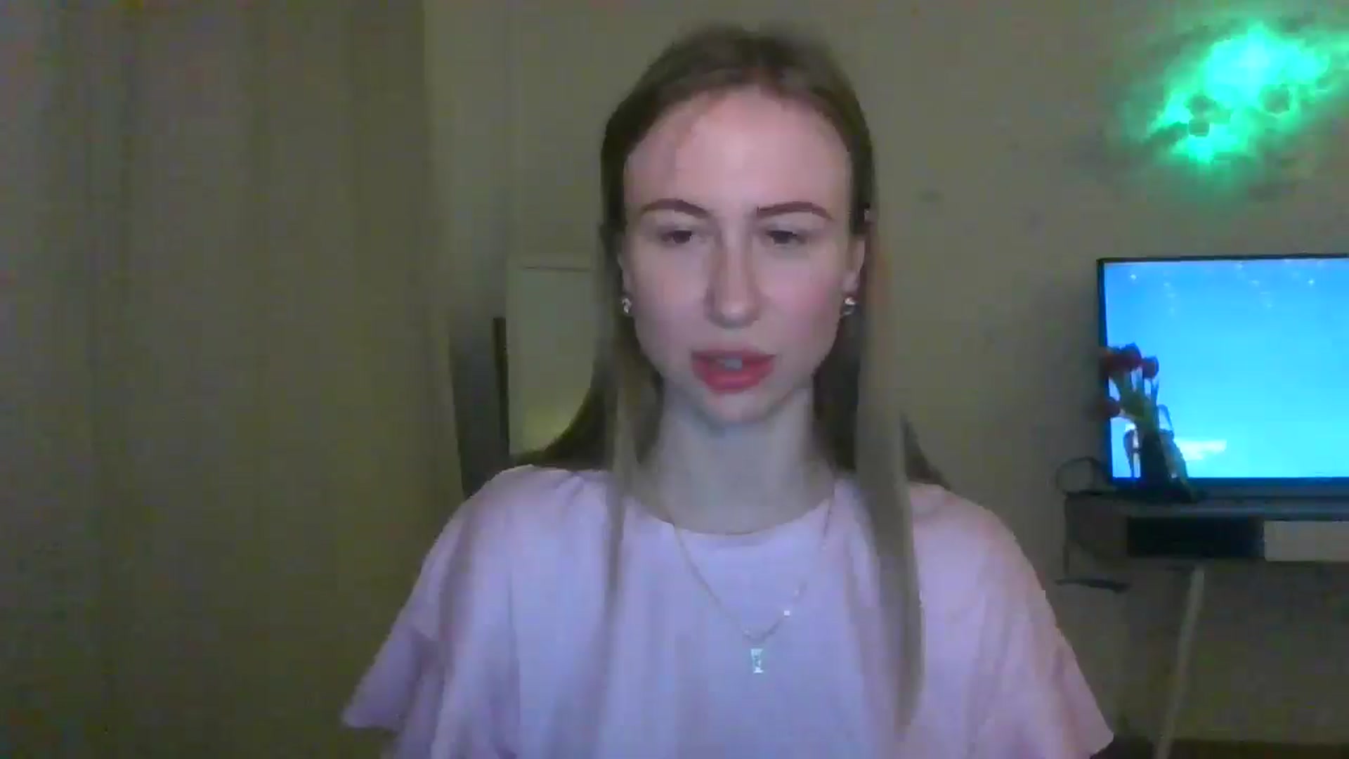 Gallery image thumbnail from Marmelade's myfreecams stream on, 02/02/2026, 24:43 image 4 of 20