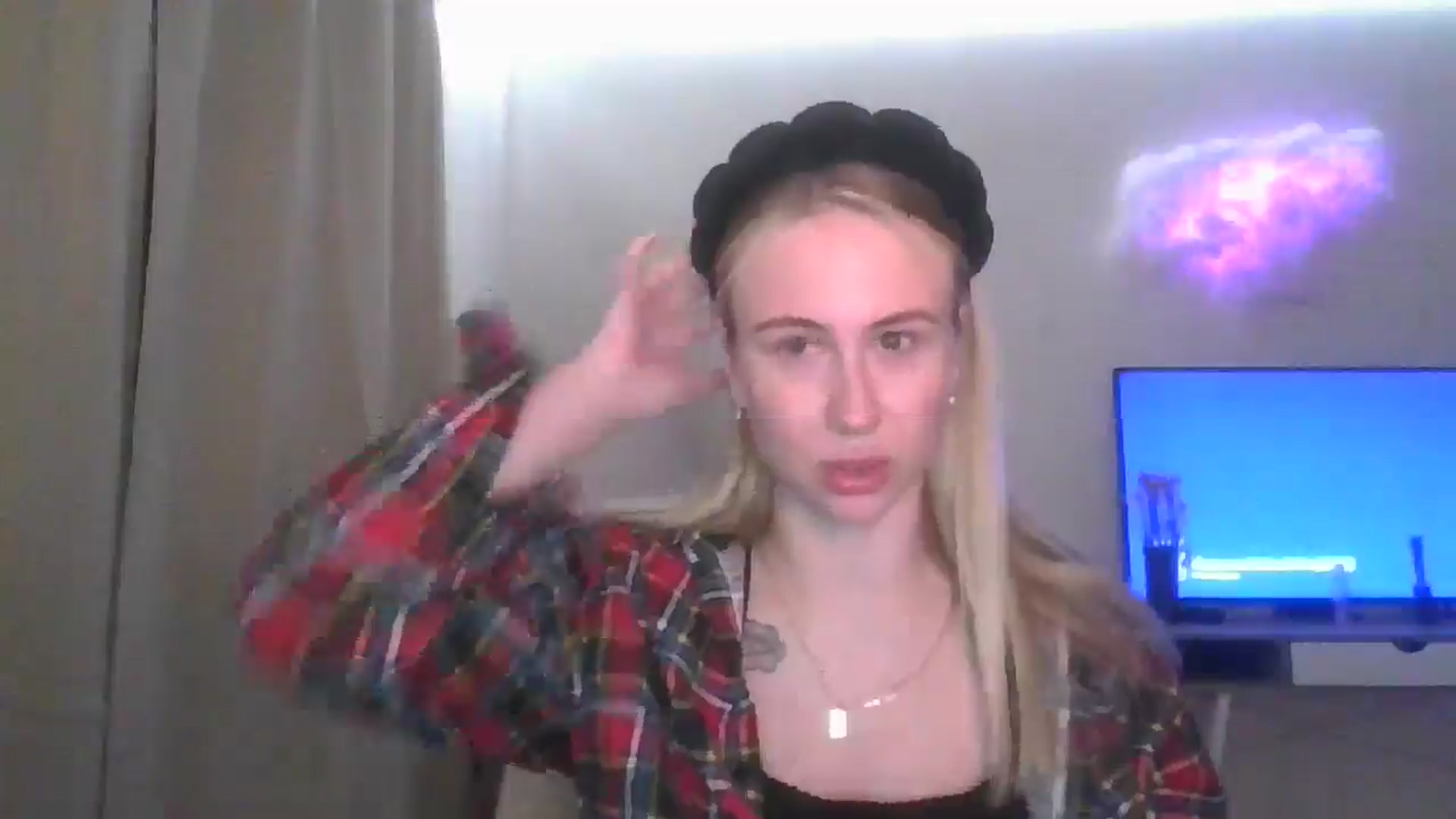 Gallery image thumbnail from Marmelade's myfreecams stream on, 03/08/2026, 23:16 image 13 of 20