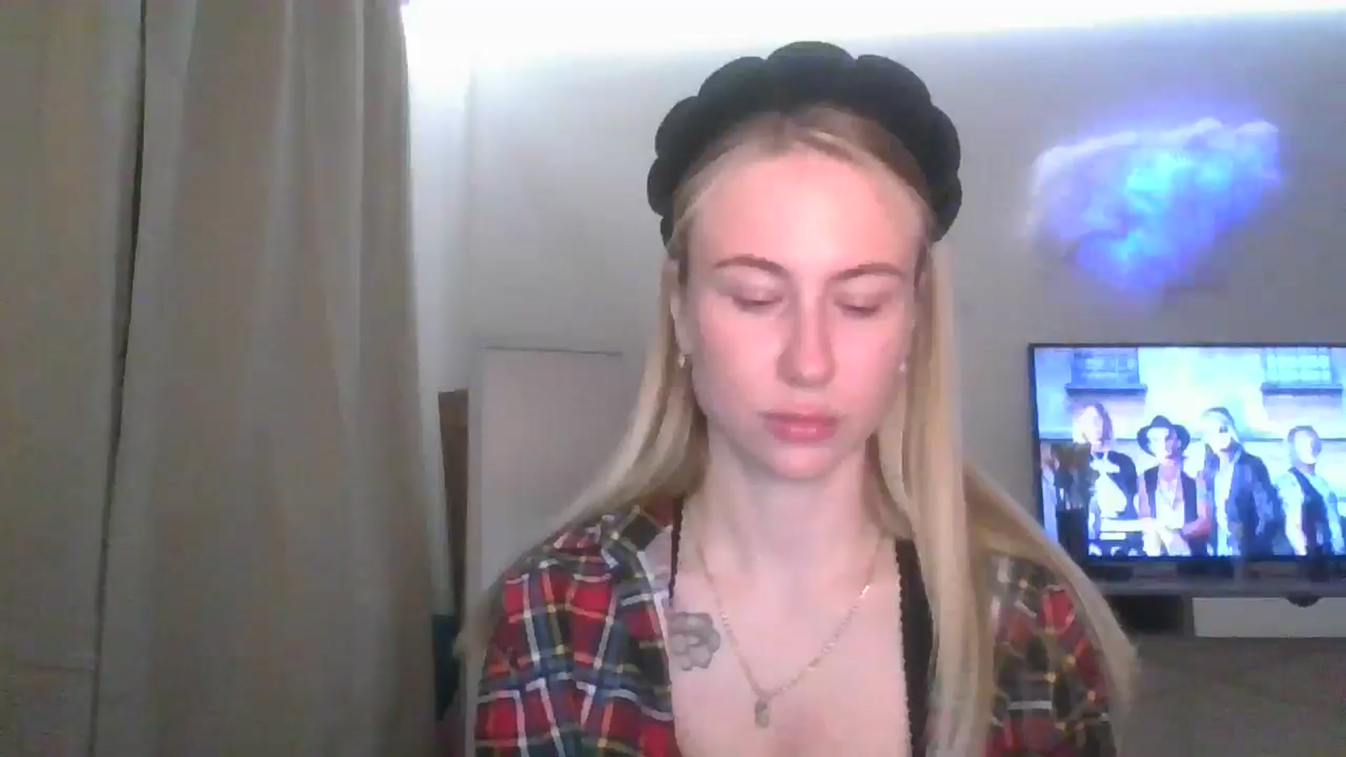 Gallery image thumbnail from Marmelade's myfreecams stream on, 03/08/2026, 23:16 image 10 of 20