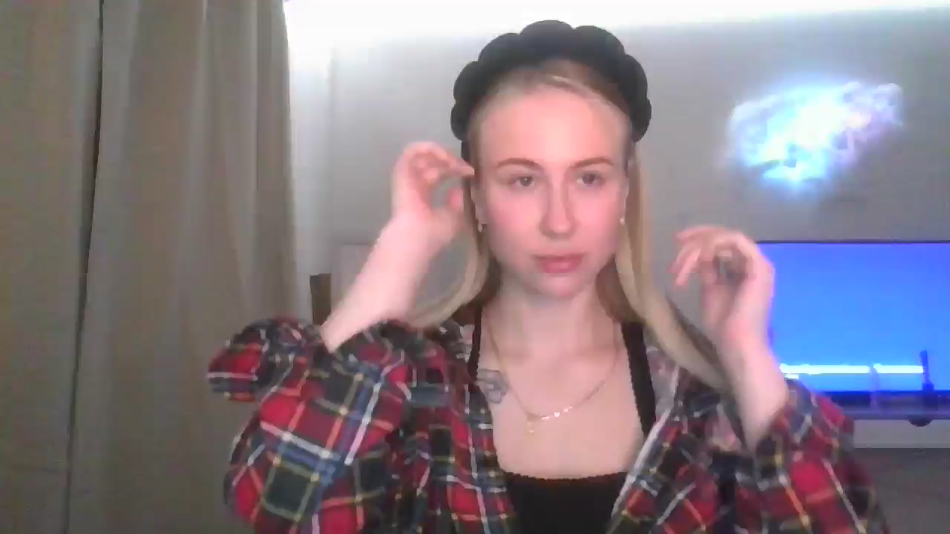 Gallery image thumbnail from Marmelade's myfreecams stream on, 03/08/2026, 23:16 image 1 of 20