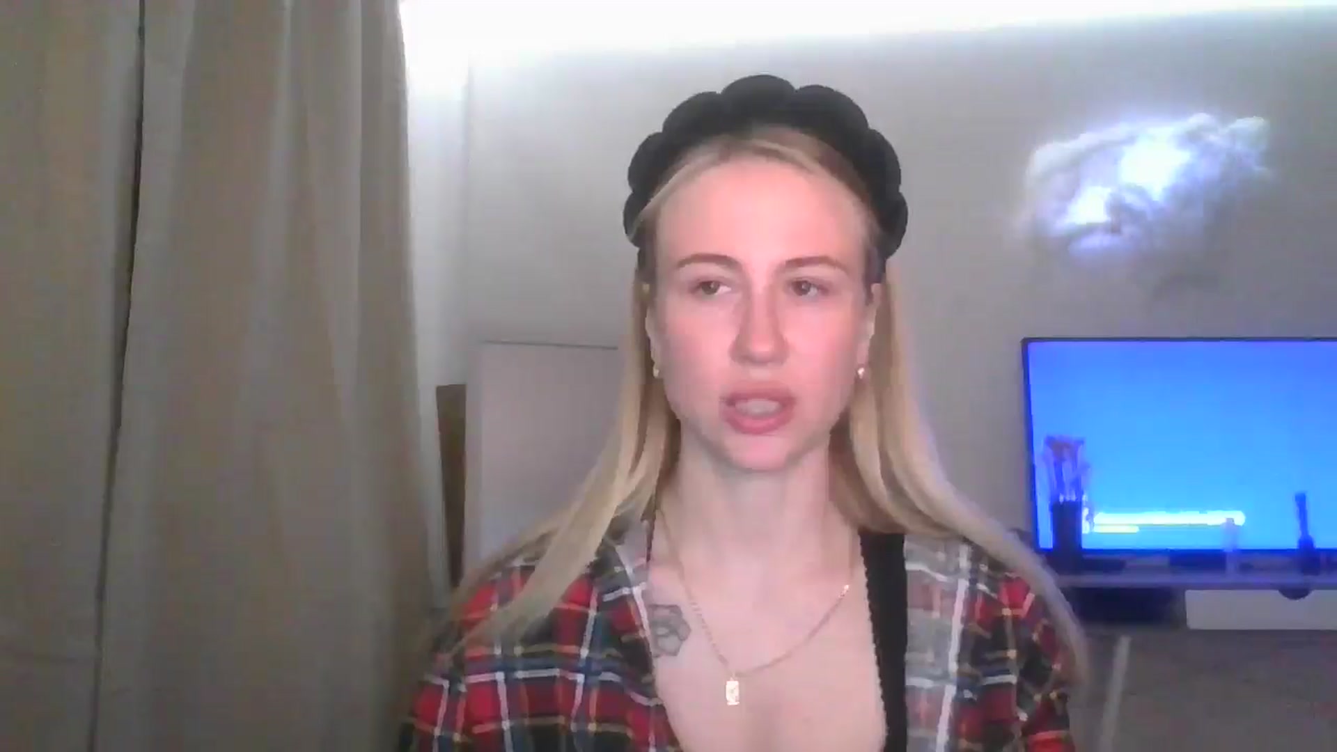 Gallery image thumbnail from Marmelade's myfreecams stream on, 03/08/2026, 23:16 image 14 of 20