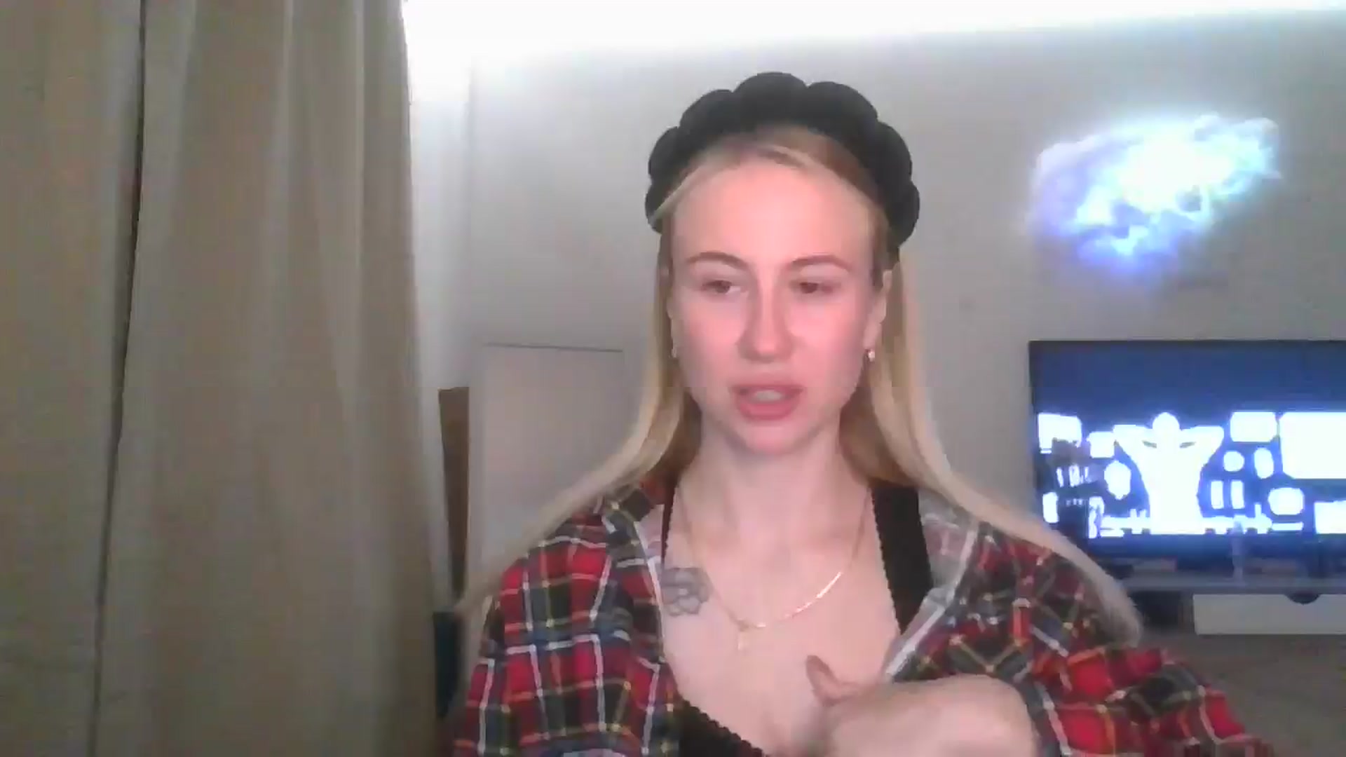 Gallery image thumbnail from Marmelade's myfreecams stream on, 03/08/2026, 23:16 image 5 of 20