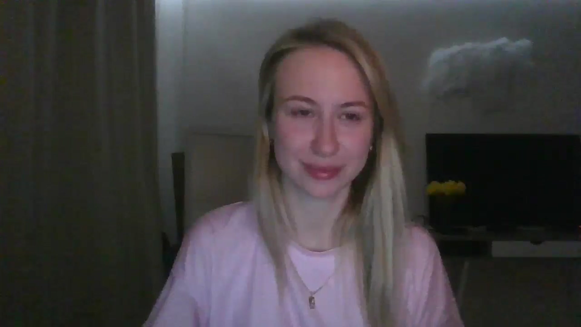 Gallery image thumbnail from Marmelade's myfreecams stream on, 03/11/2026, 23:18 image 2 of 20