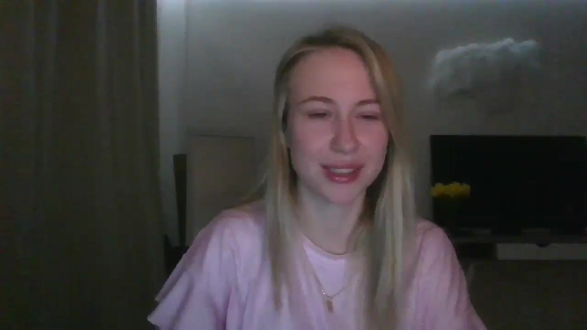 Gallery image thumbnail from Marmelade's myfreecams stream on, 03/11/2026, 23:18 image 4 of 20