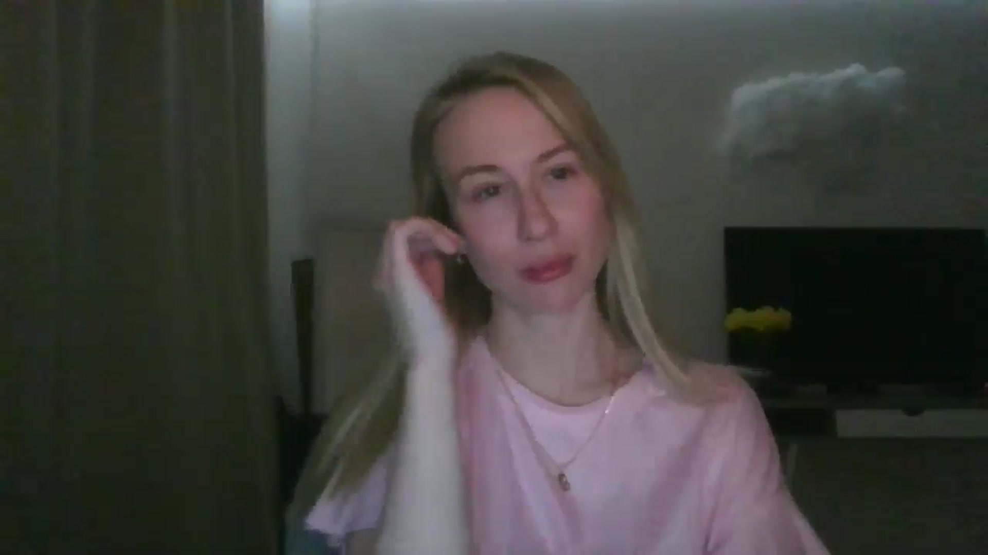 Gallery image thumbnail from Marmelade's myfreecams stream on, 03/11/2026, 23:18 image 6 of 20