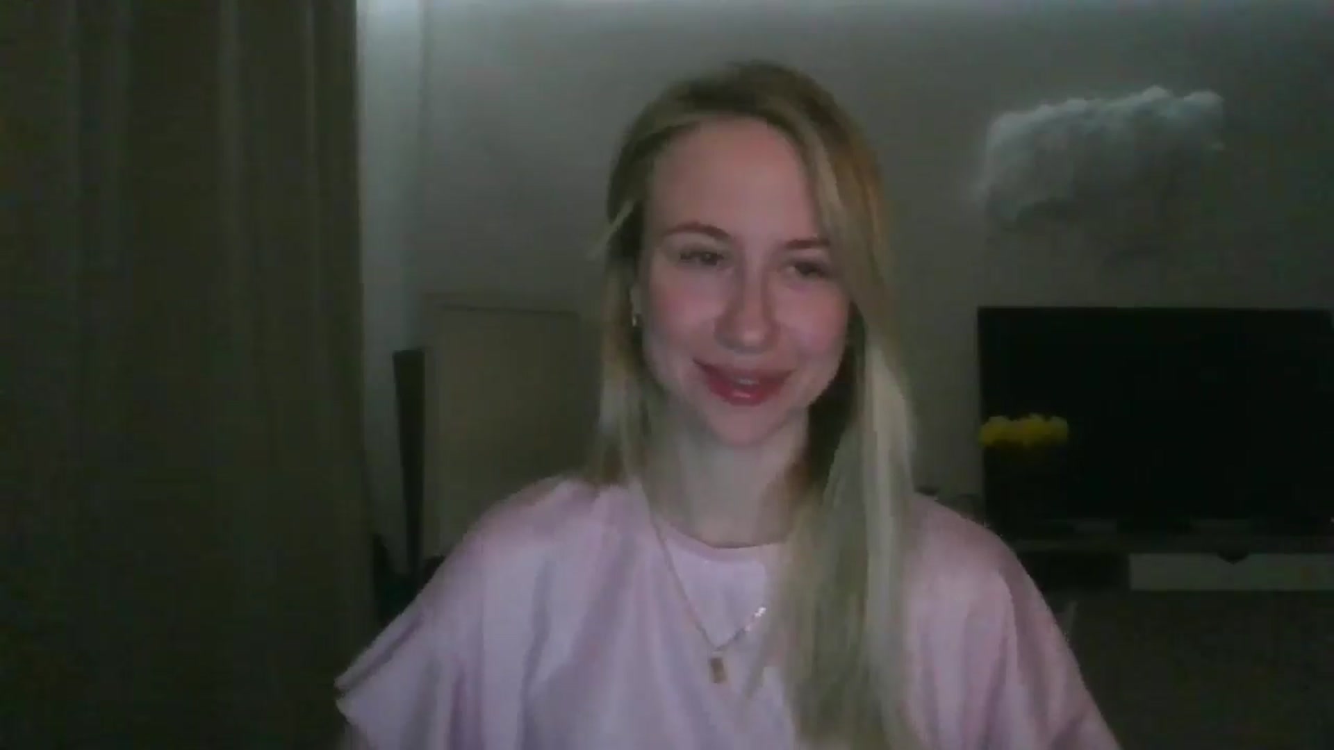 Gallery image thumbnail from Marmelade's myfreecams stream on, 03/11/2026, 23:18 image 14 of 20