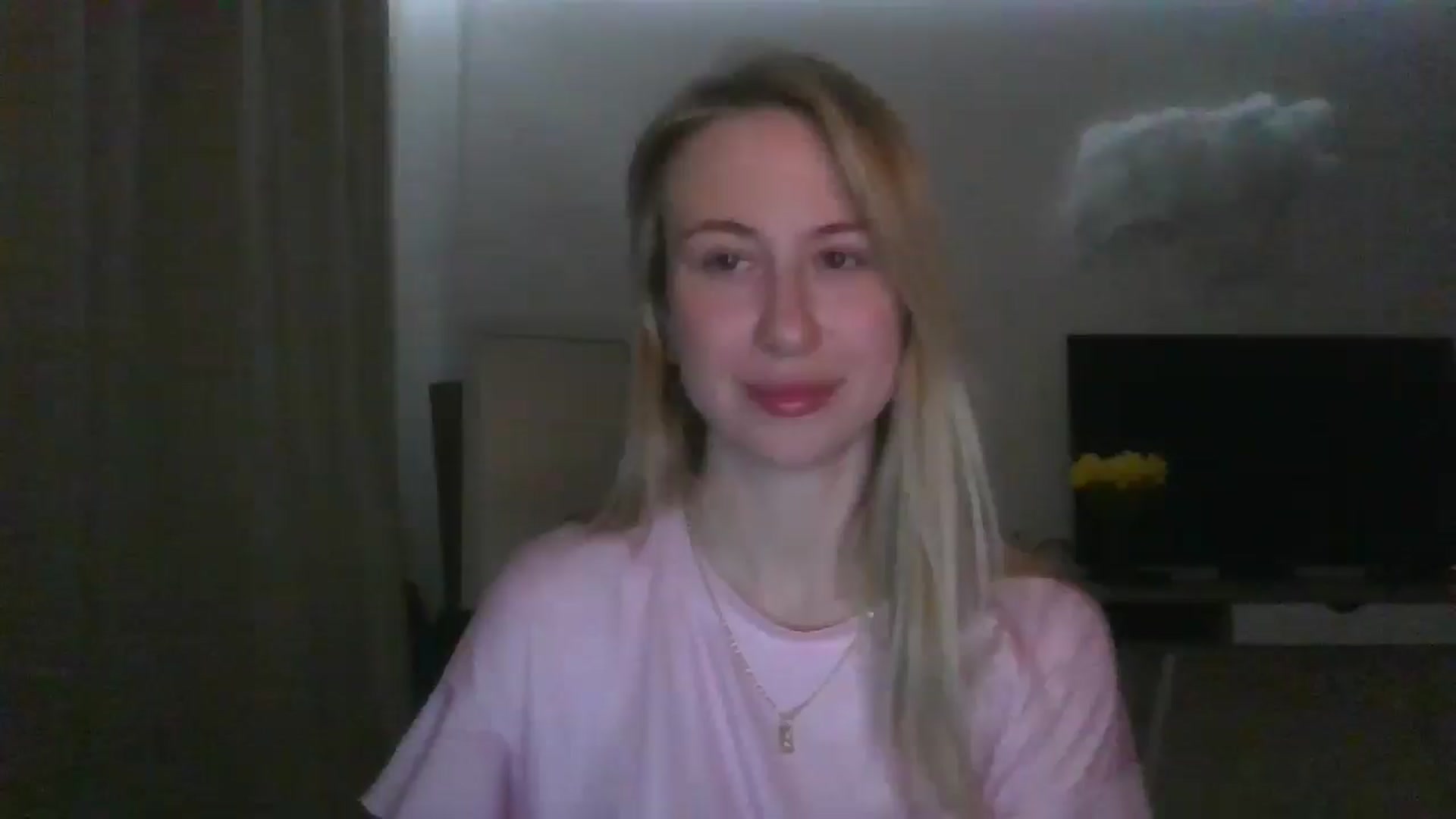 Gallery image thumbnail from Marmelade's myfreecams stream on, 03/11/2026, 23:18 image 1 of 20
