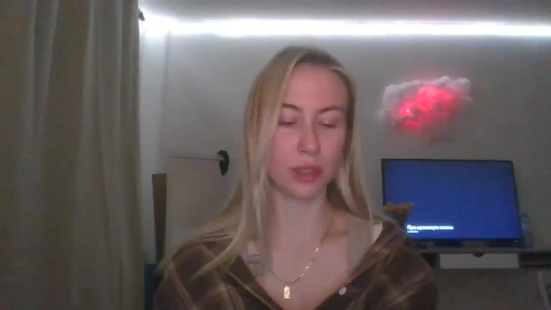 Gallery image thumbnail from Marmelade's myfreecams stream on, 03/16/2026, 24:00 image 17 of 20