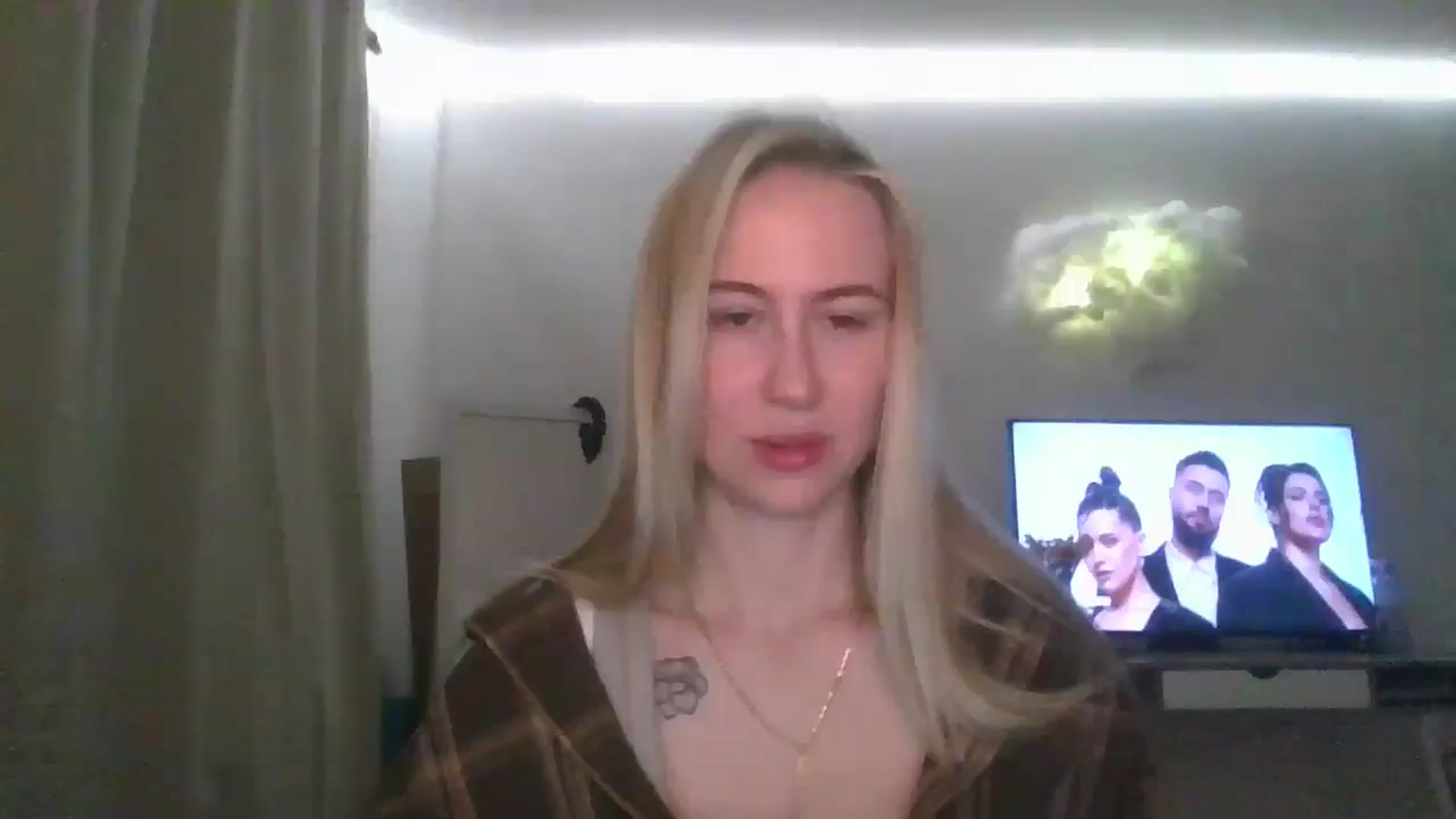 Gallery image thumbnail from Marmelade's myfreecams stream on, 03/16/2026, 24:00 image 6 of 20
