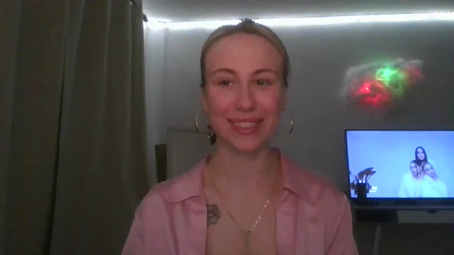 Gallery image thumbnail from Marmelade's myfreecams stream on, 03/21/2026, 22:47 image 16 of 20