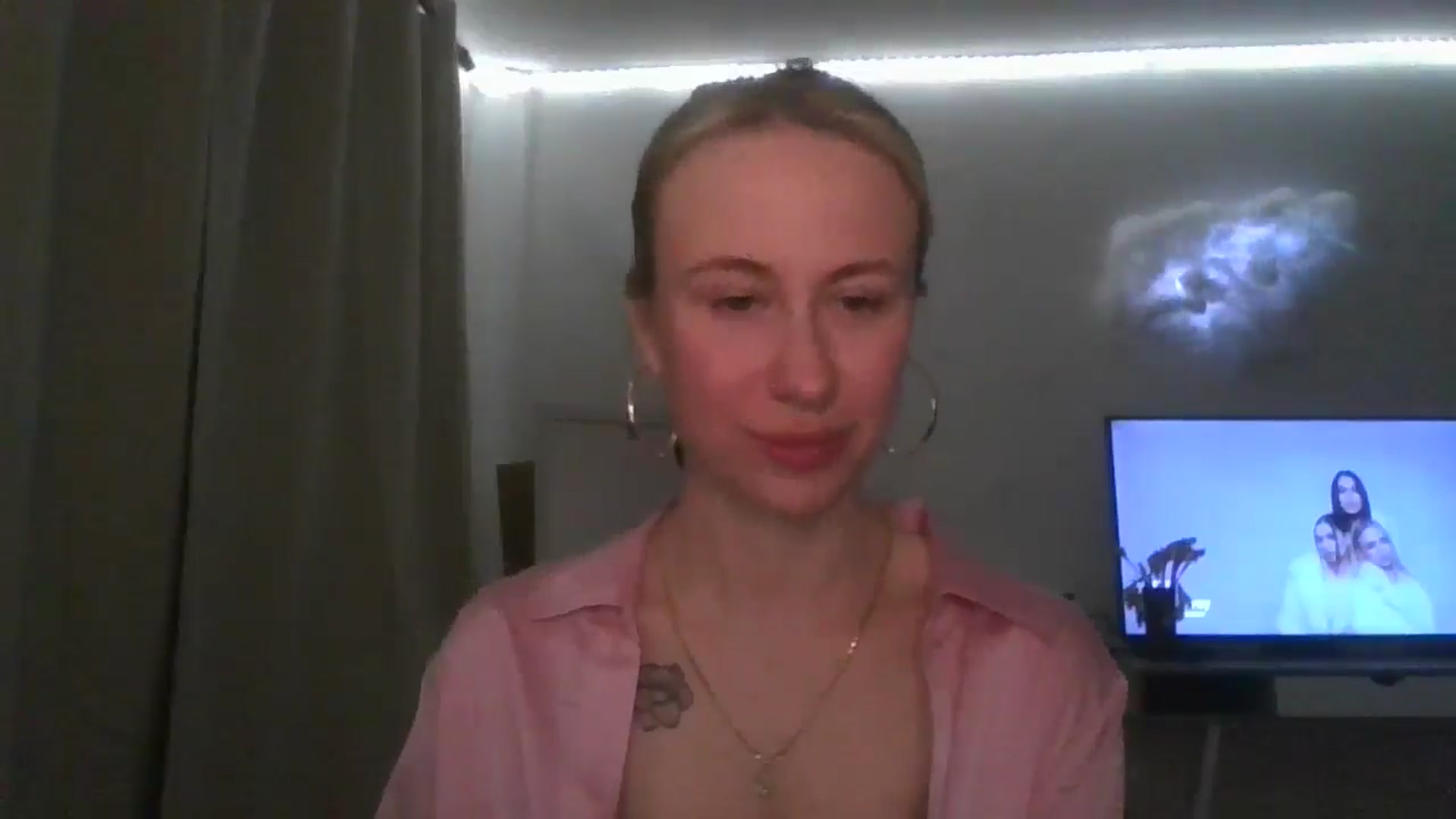 Gallery image thumbnail from Marmelade's myfreecams stream on, 03/21/2026, 22:47 image 9 of 20