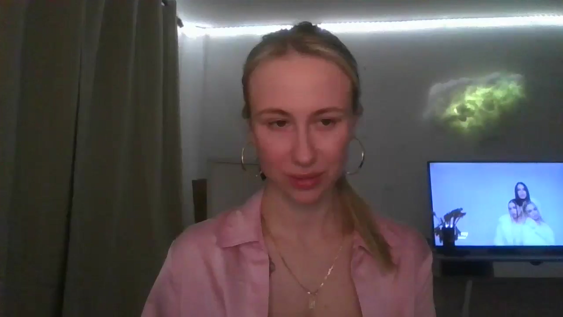 Gallery image thumbnail from Marmelade's myfreecams stream on, 03/21/2026, 22:47 image 3 of 20