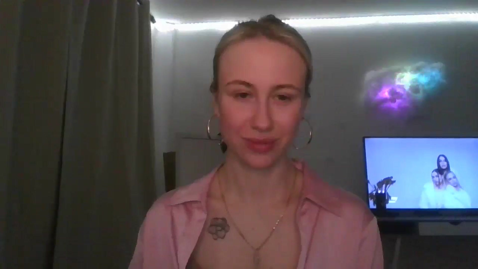Gallery image thumbnail from Marmelade's myfreecams stream on, 03/21/2026, 22:47 image 14 of 20