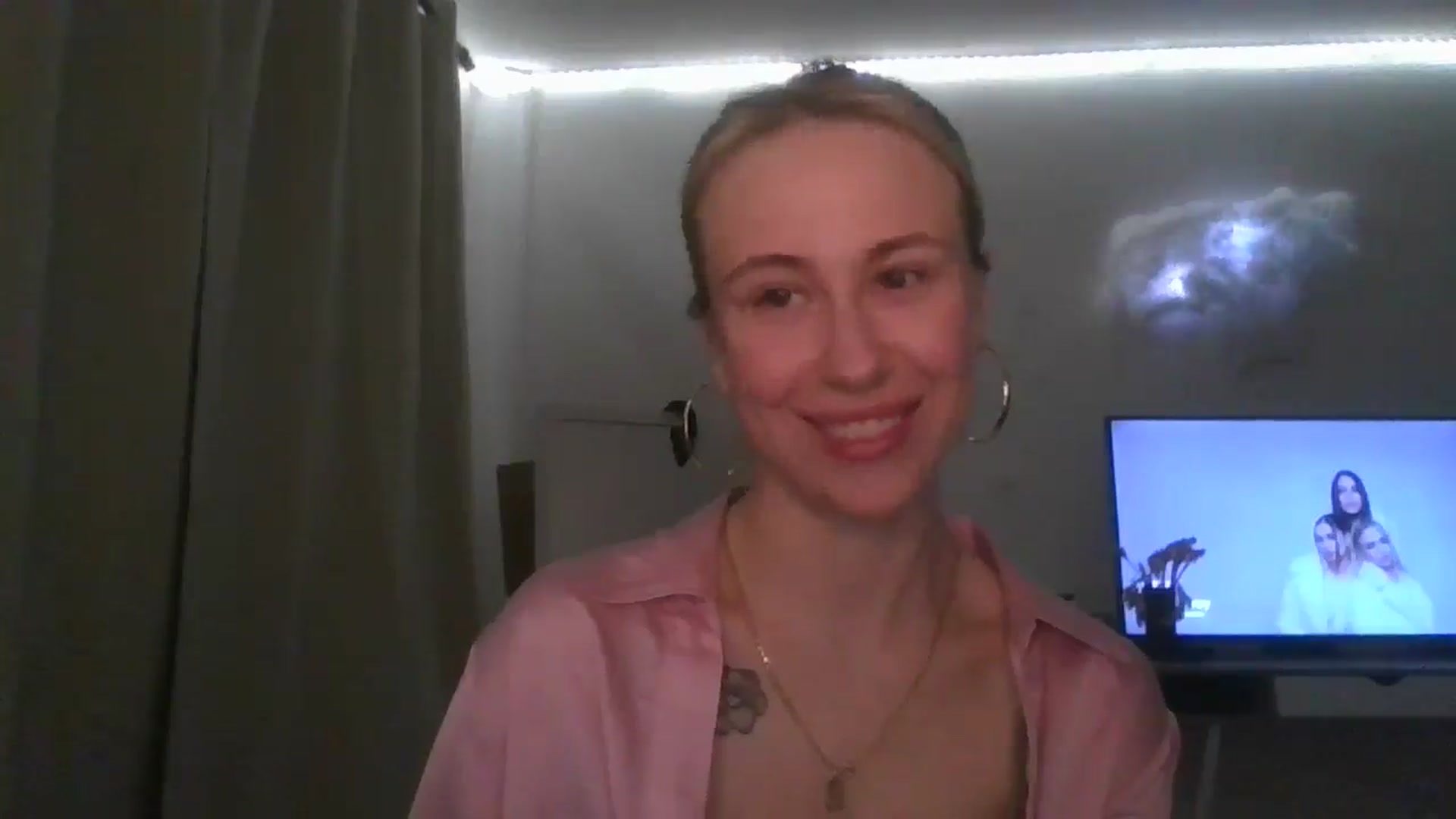 Gallery image thumbnail from Marmelade's myfreecams stream on, 03/21/2026, 22:47 image 8 of 20