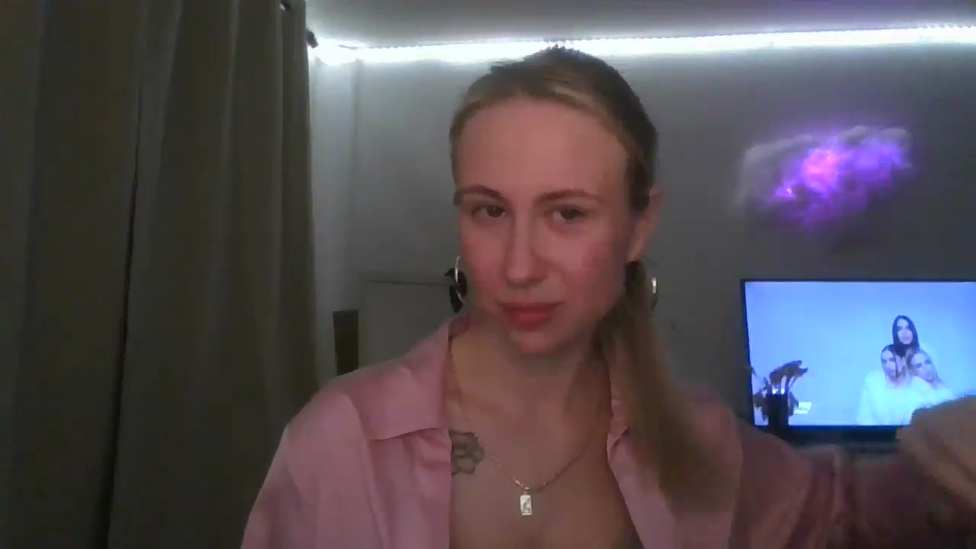 Gallery image thumbnail from Marmelade's myfreecams stream on, 03/21/2026, 22:47 image 7 of 20