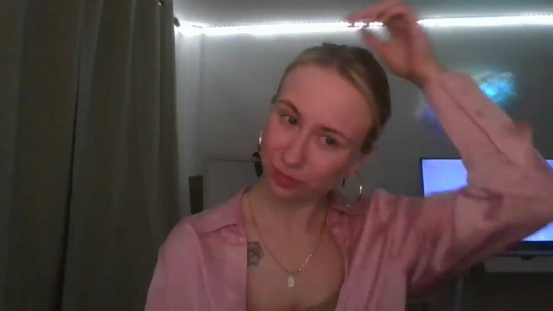 Gallery image thumbnail from Marmelade's myfreecams stream on, 03/21/2026, 22:47 image 10 of 20