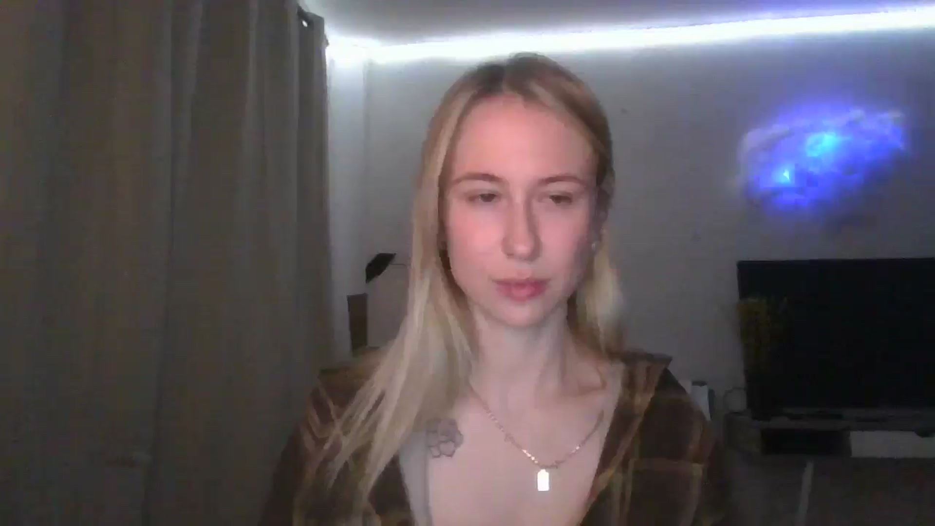 Gallery image thumbnail from Marmelade's myfreecams stream on, 04/07/2026, 22:15 image 11 of 20
