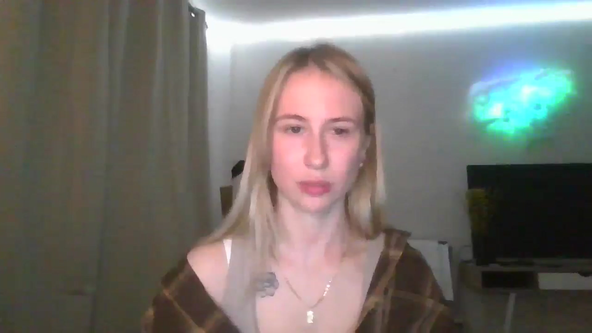 Gallery image thumbnail from Marmelade's myfreecams stream on, 04/07/2026, 22:15 image 19 of 20