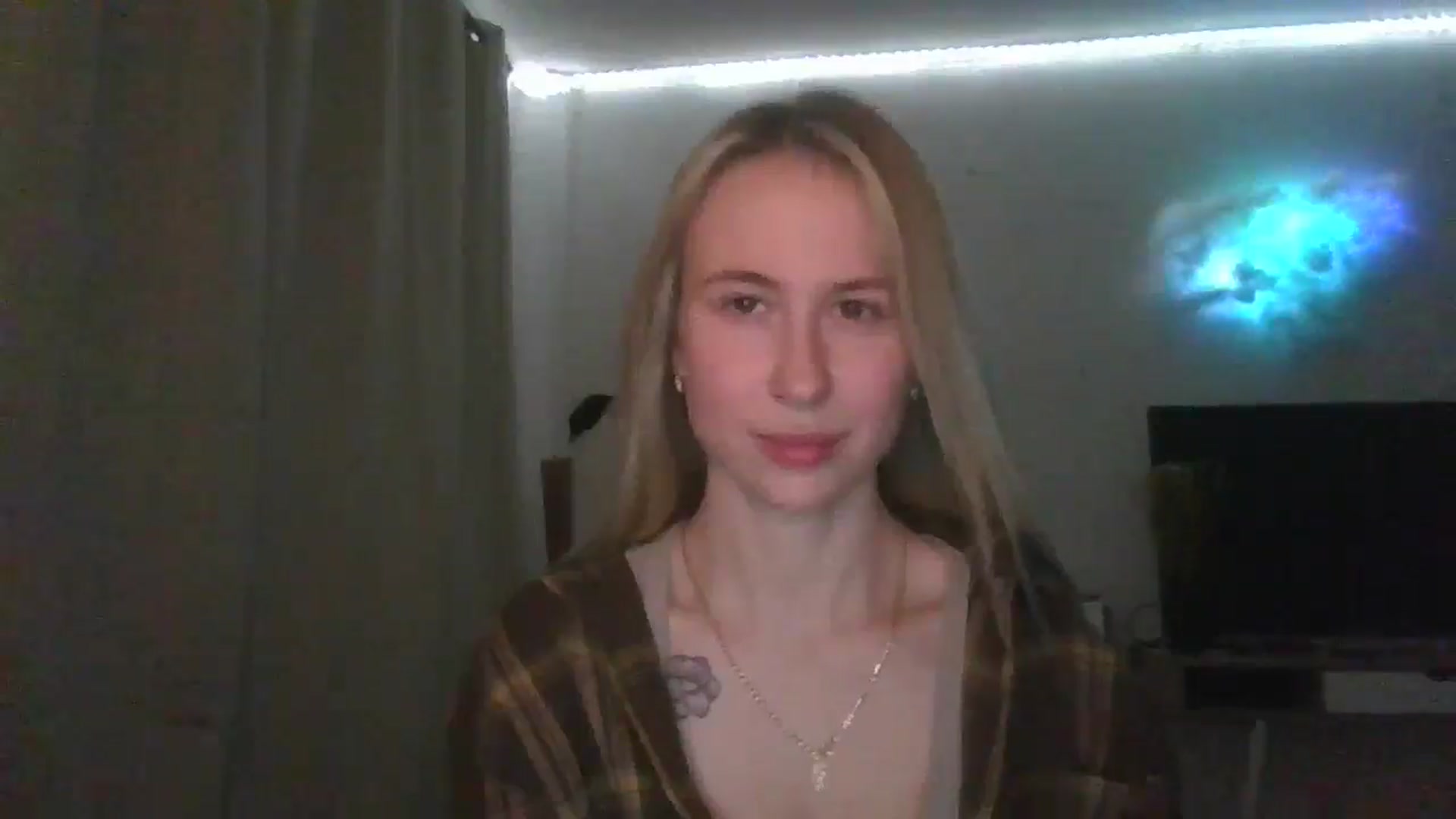 Gallery image thumbnail from Marmelade's myfreecams stream on, 04/07/2026, 22:15 image 5 of 20