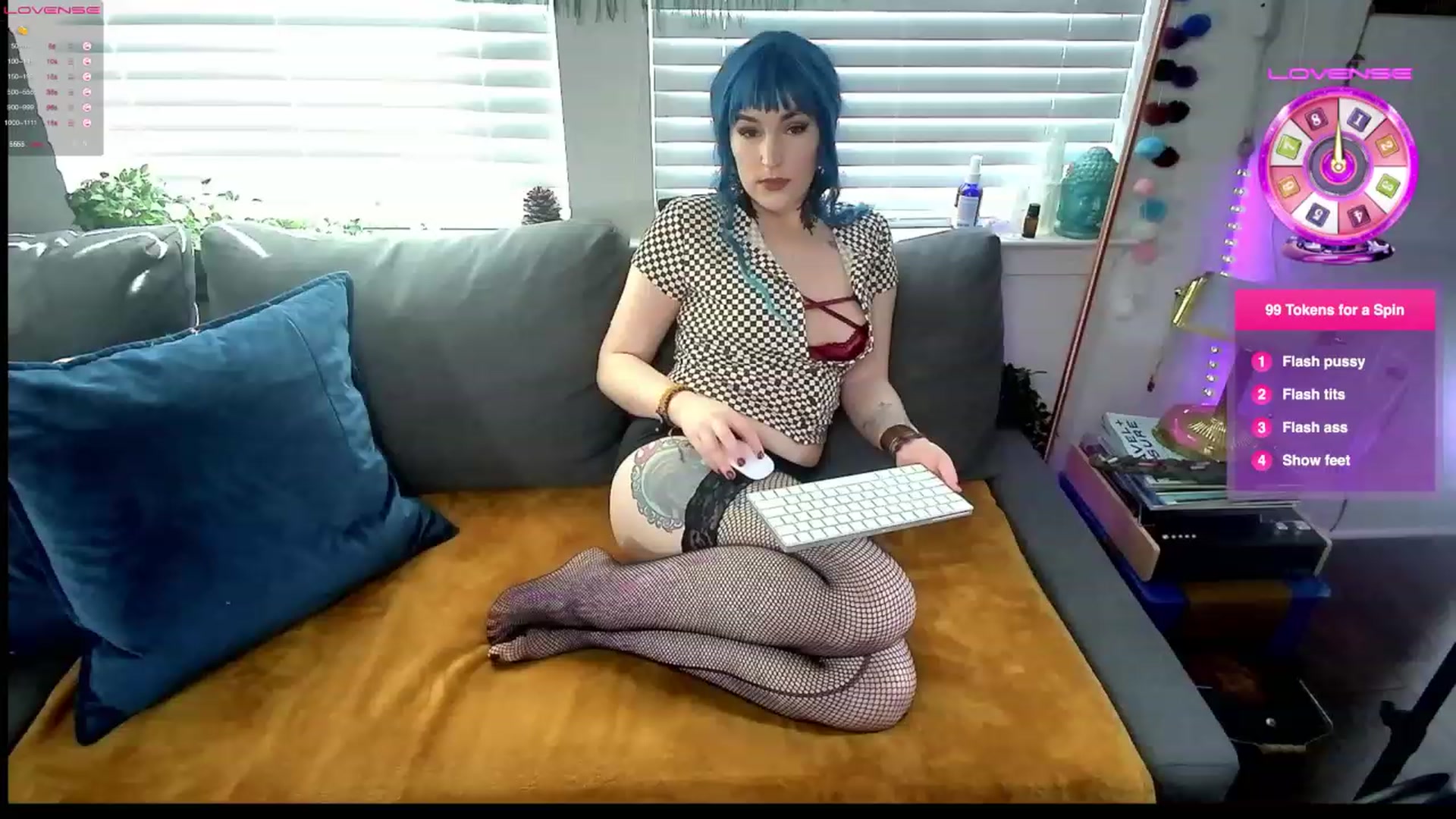 Gallery image thumbnail from MarquieMinx's myfreecams stream on, 01/01/2023, 20:00 image 6 of 20